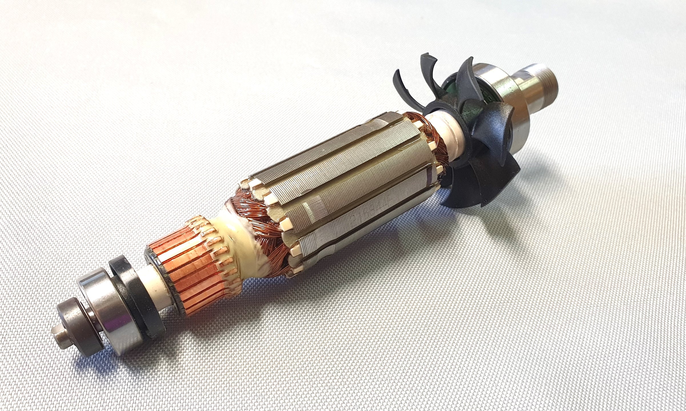 New Genuine Makita 515844-0 Armature Assembly for RT0700C