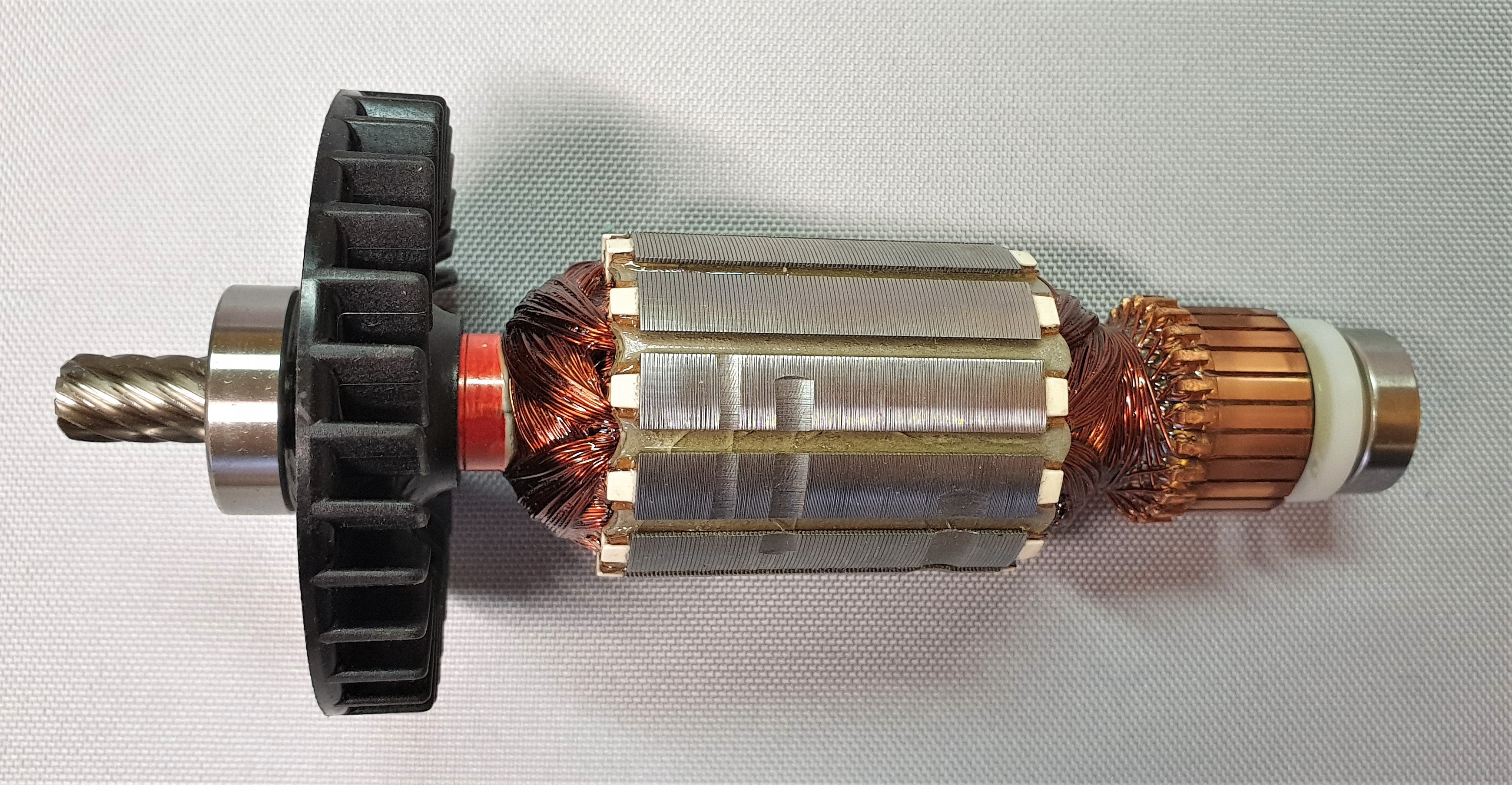 New Genuine Makita 516489-7 Armature Ass'y 240V for 5704R