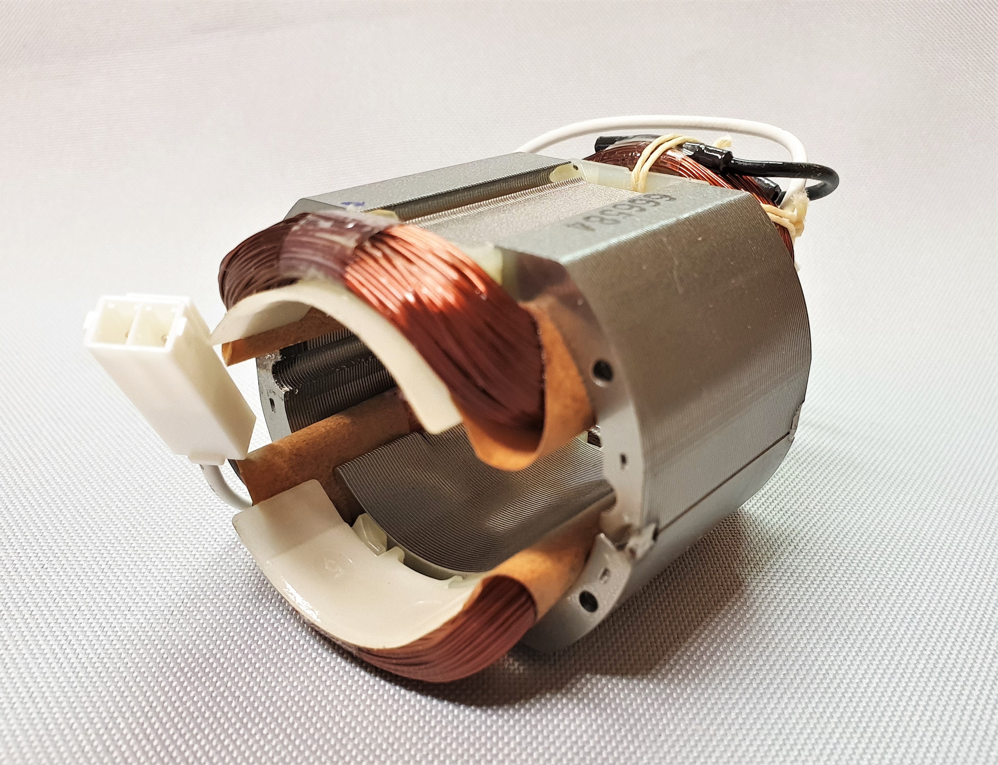 New Genuine Makita 526584-5 Field Assy 240V HR2811F HR2811FT