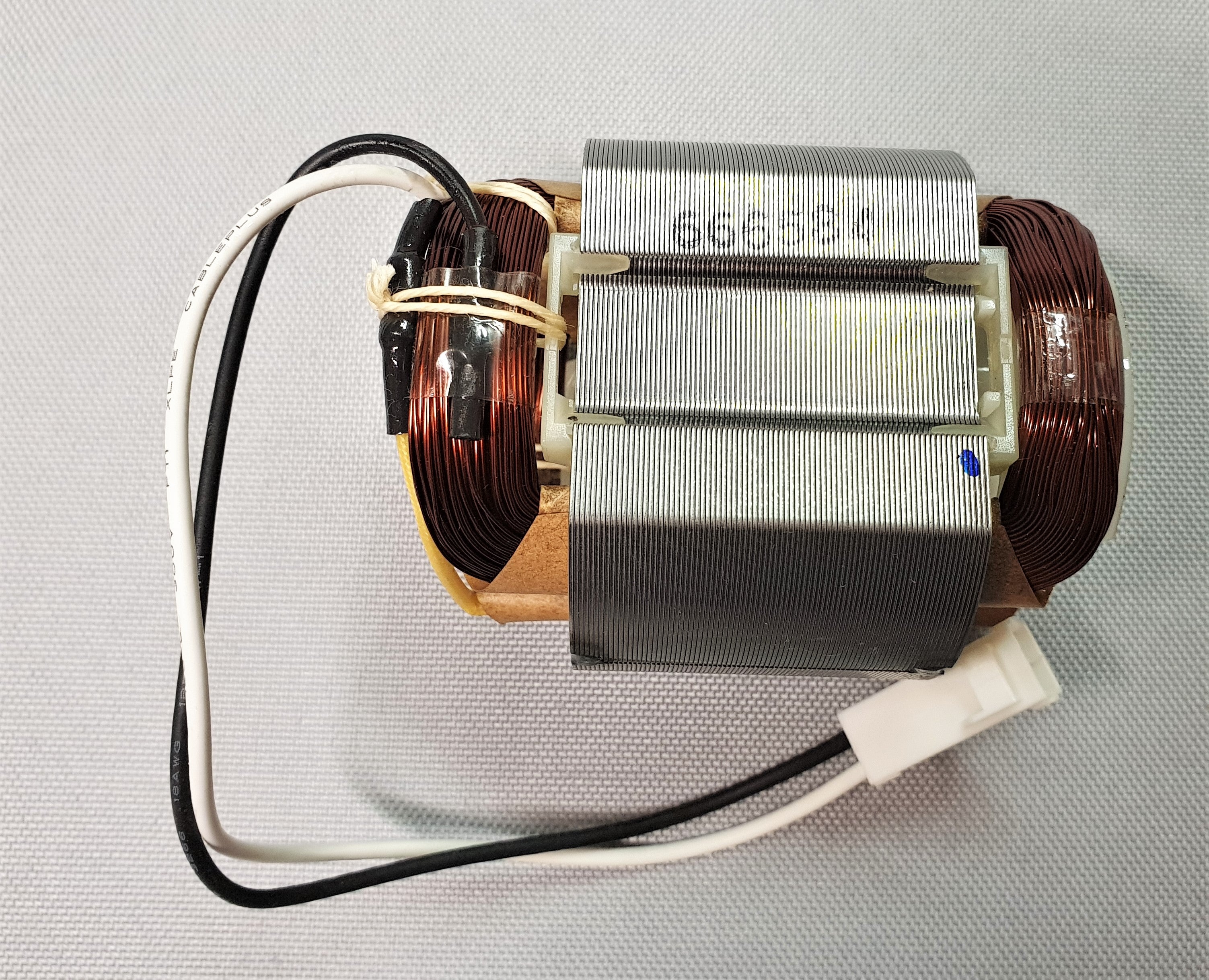 New Genuine Makita 526584-5 Field Assy 240V HR2811F HR2811FT