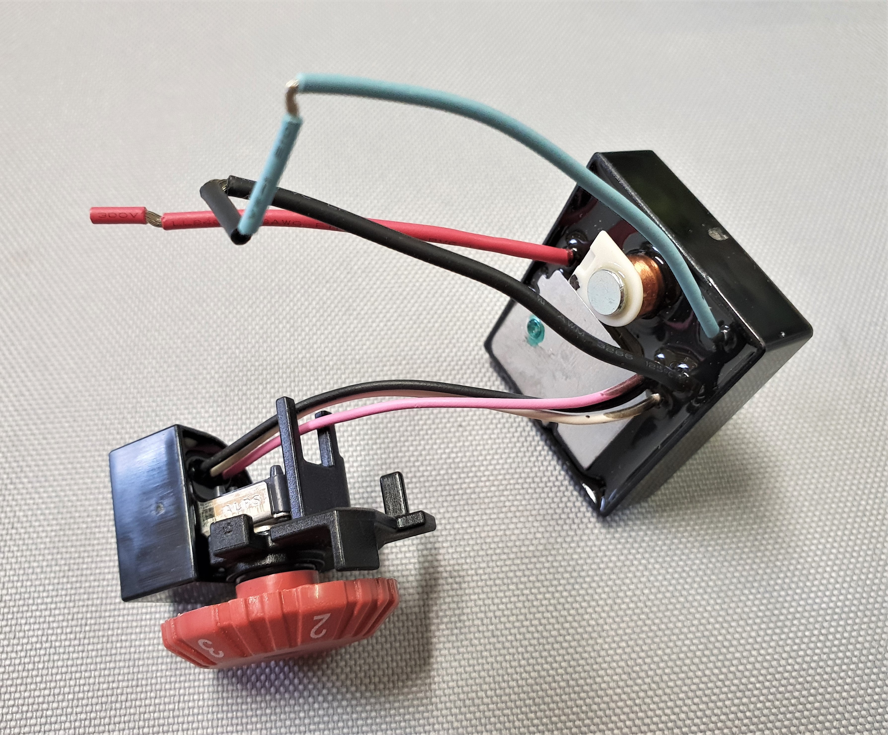 New Genuine Makita 620040-8 Controller 240v for RT0700C Router