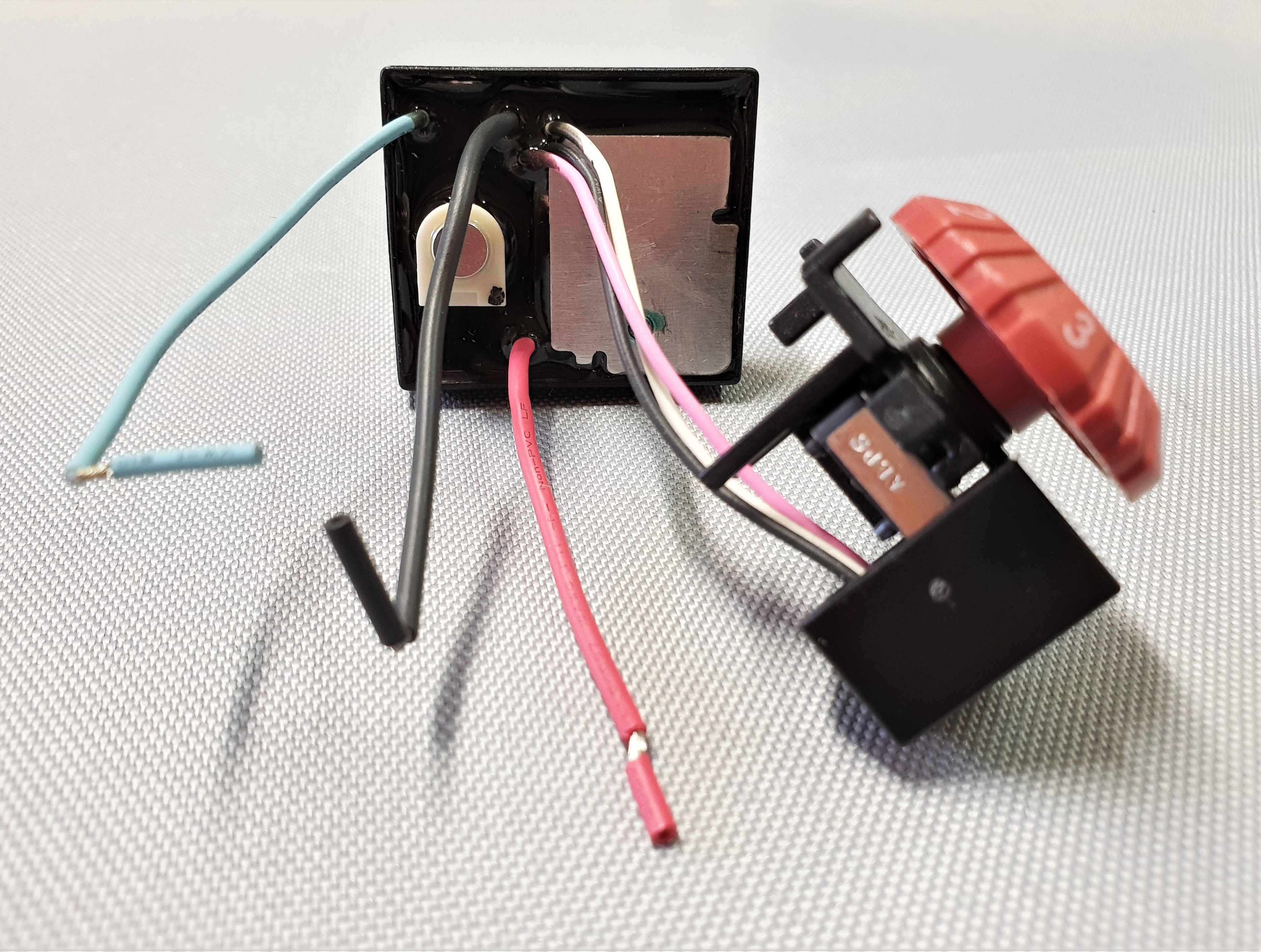 New Genuine Makita 620040-8 Controller 240v for RT0700C Router