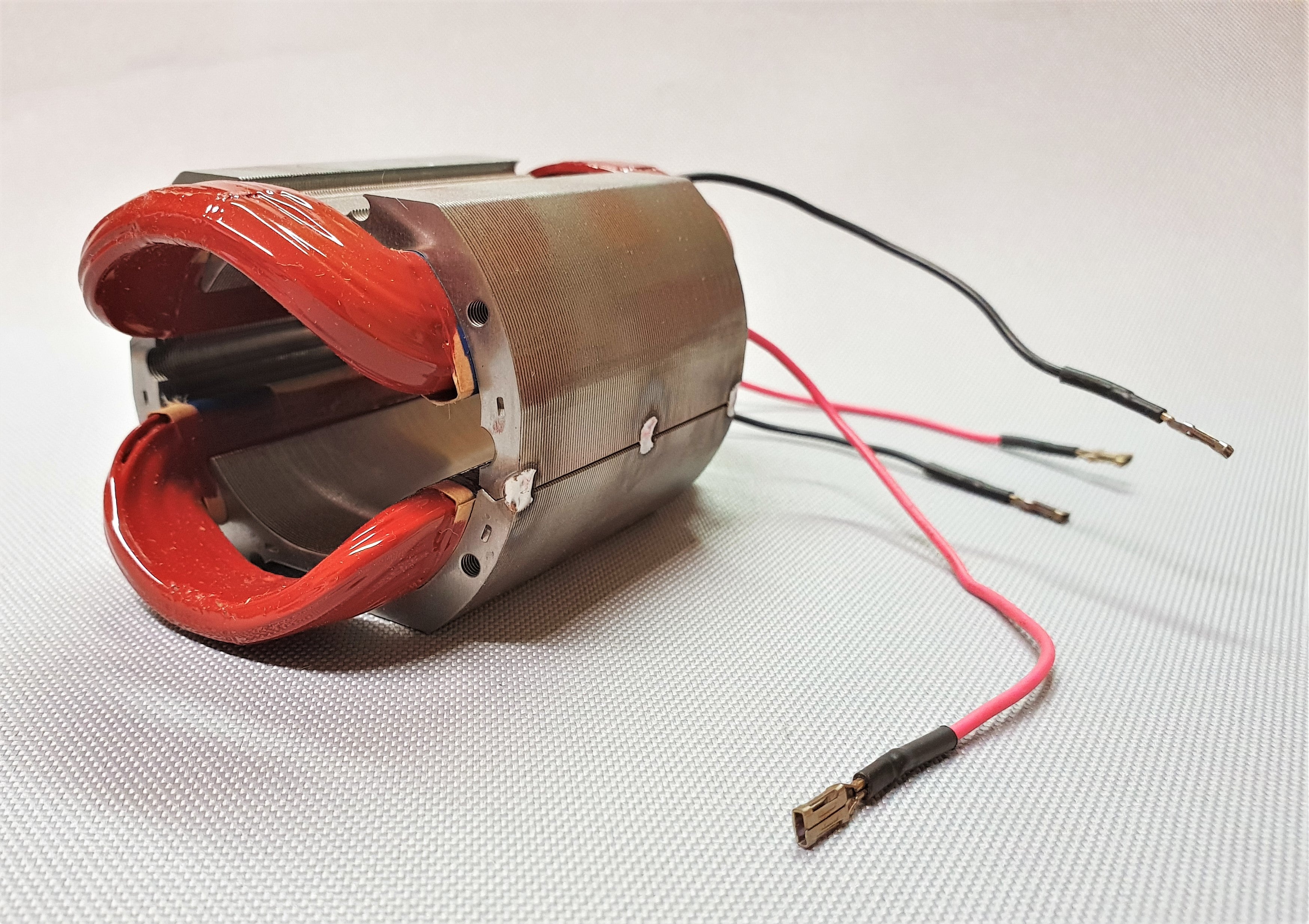 New Genuine Makita 626503-2 Field 220-240V for 9564PCV 9565C 9565CV 9566C 9566CV