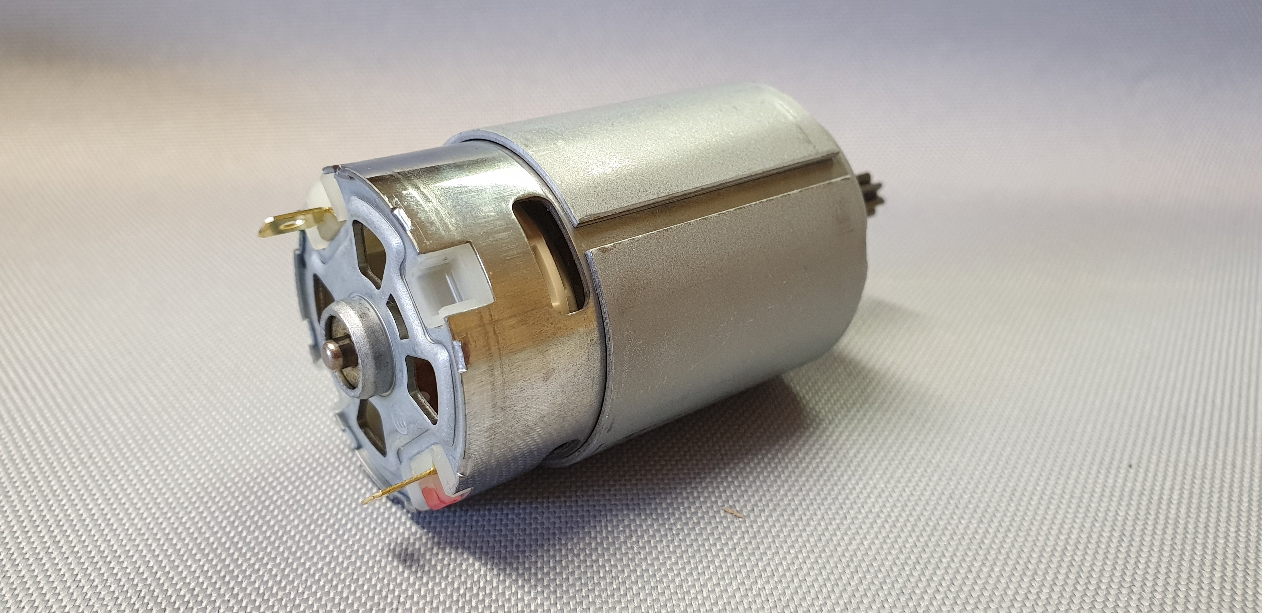 New Genuine Makita 629163-9 DC Motor 10.8V for TD110D