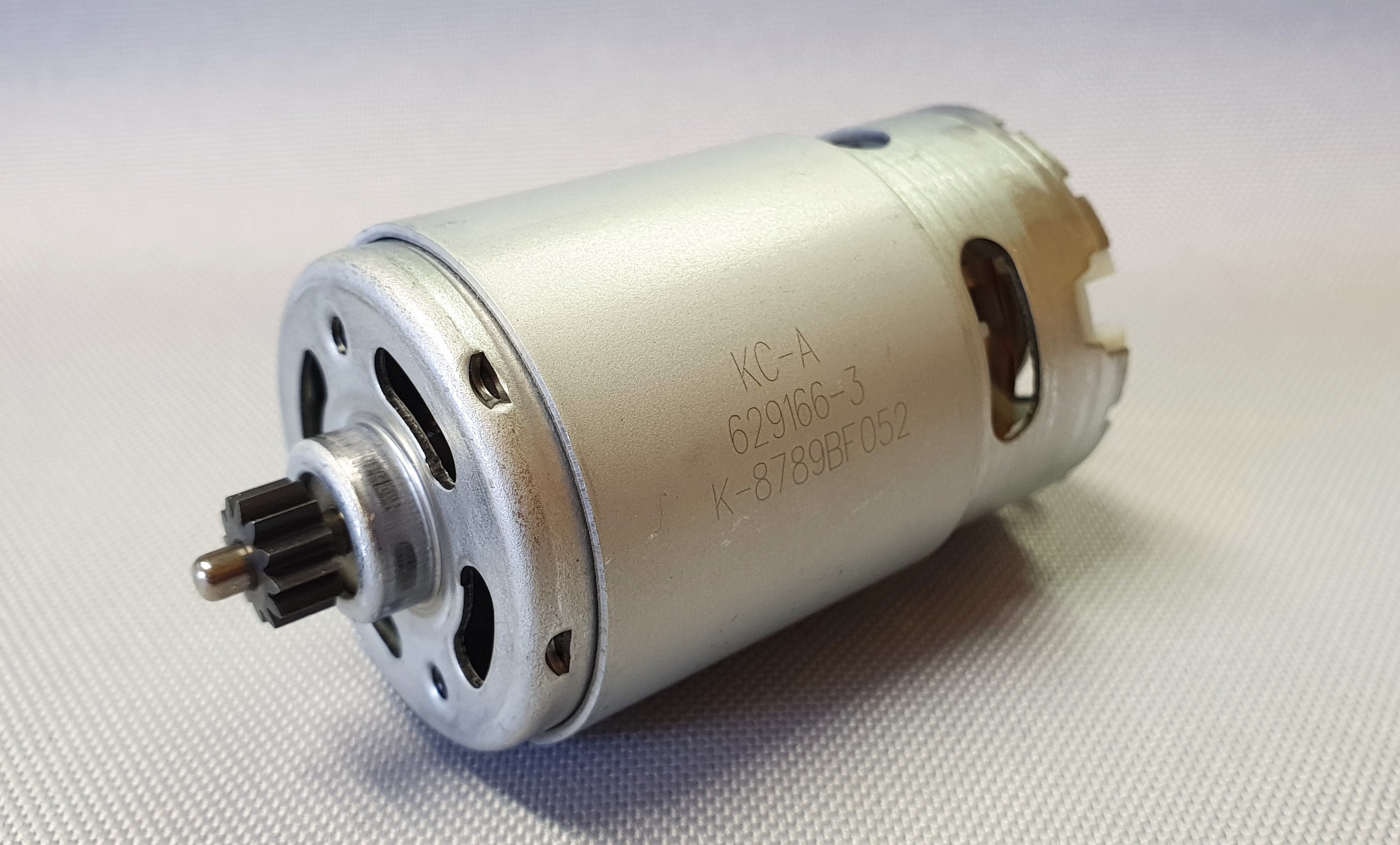 New Genuine Makita 629167-1 DC Motor 10.8V for HP331D