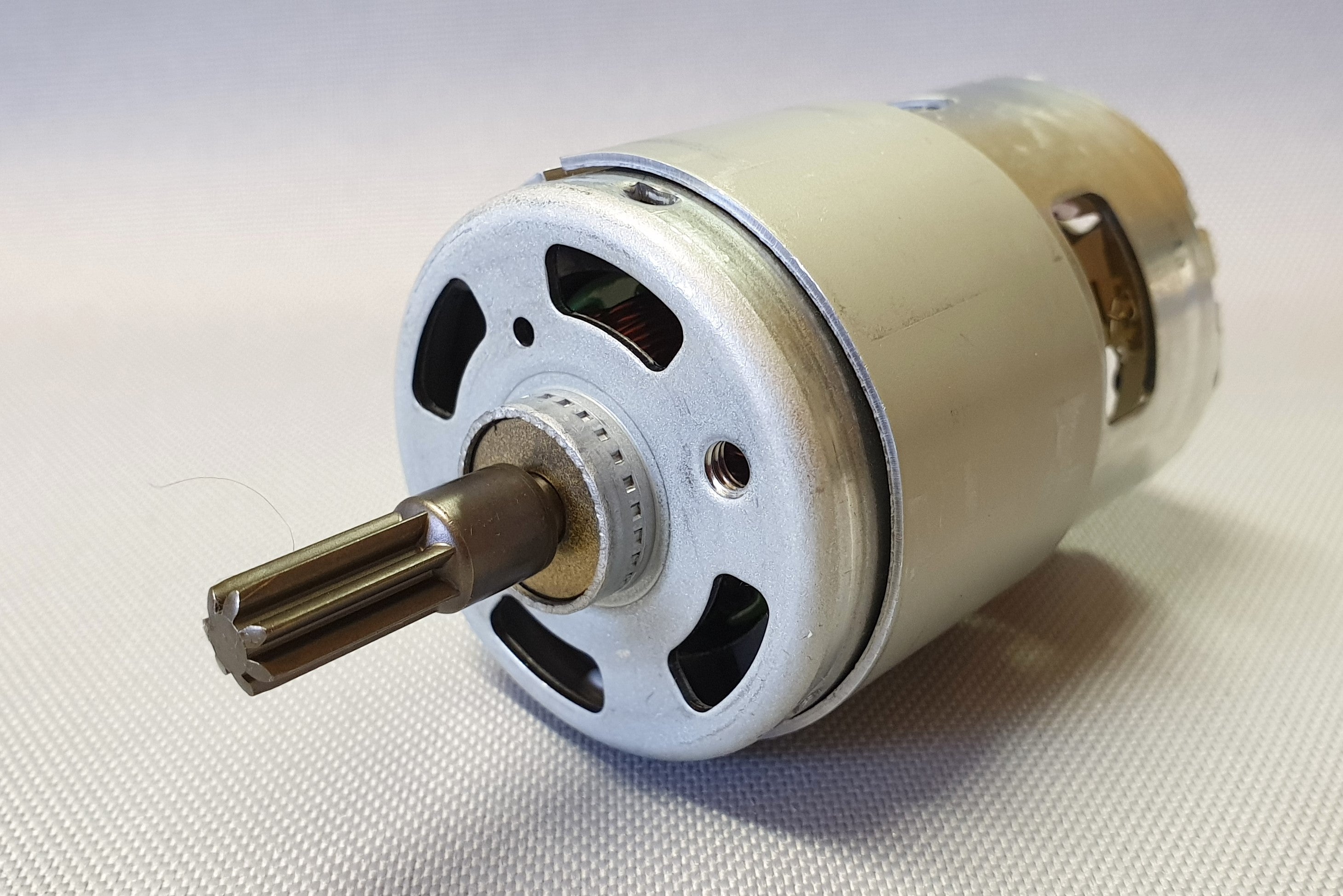 New Genuine Makita 629199-8 DC Motor for TW190D