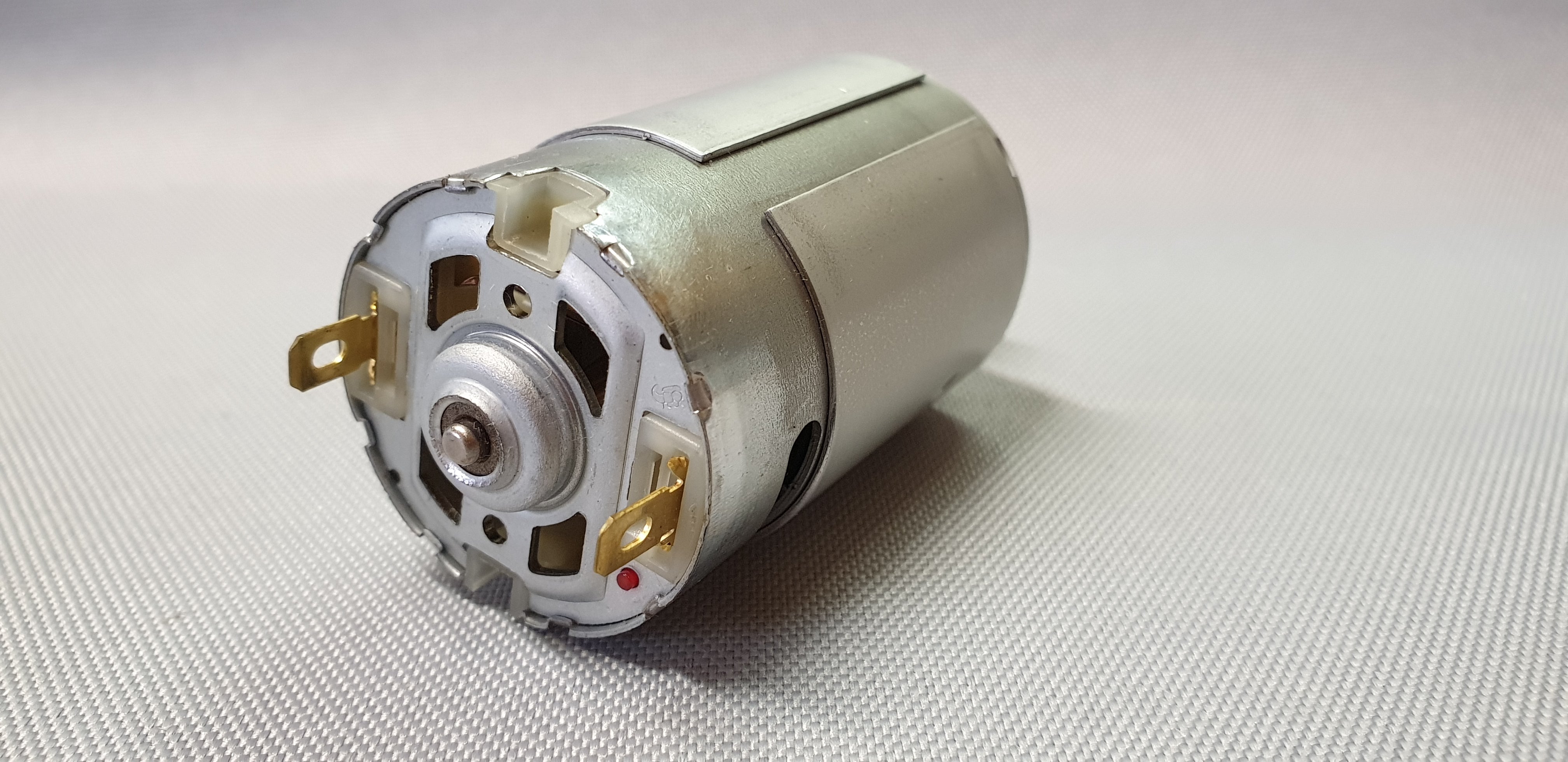 New Genuine Makita 629789-7 DC Motor 14.4V for 6228D 6328D