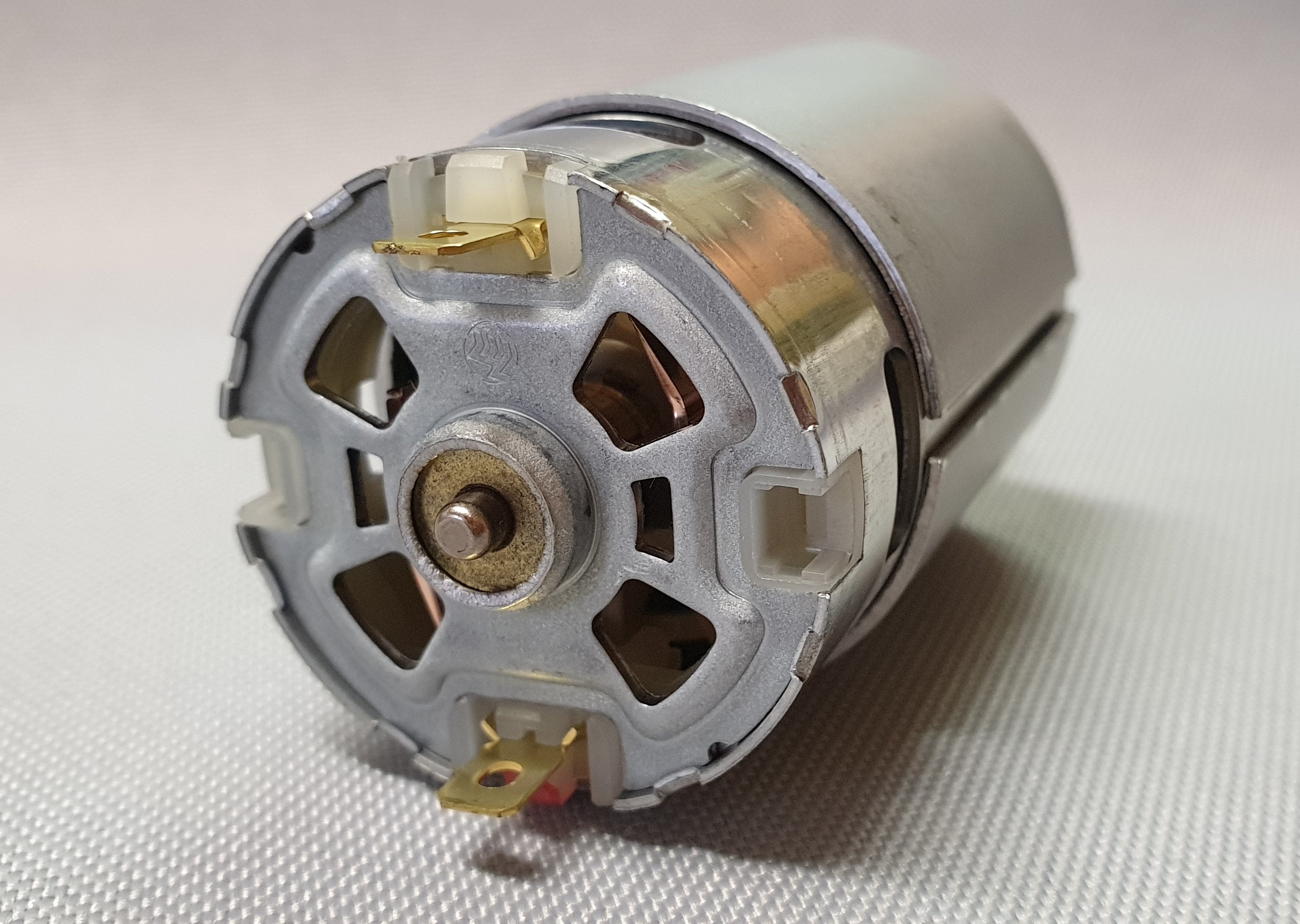 New Genuine Makita 629823-3 DC Motor 8280D