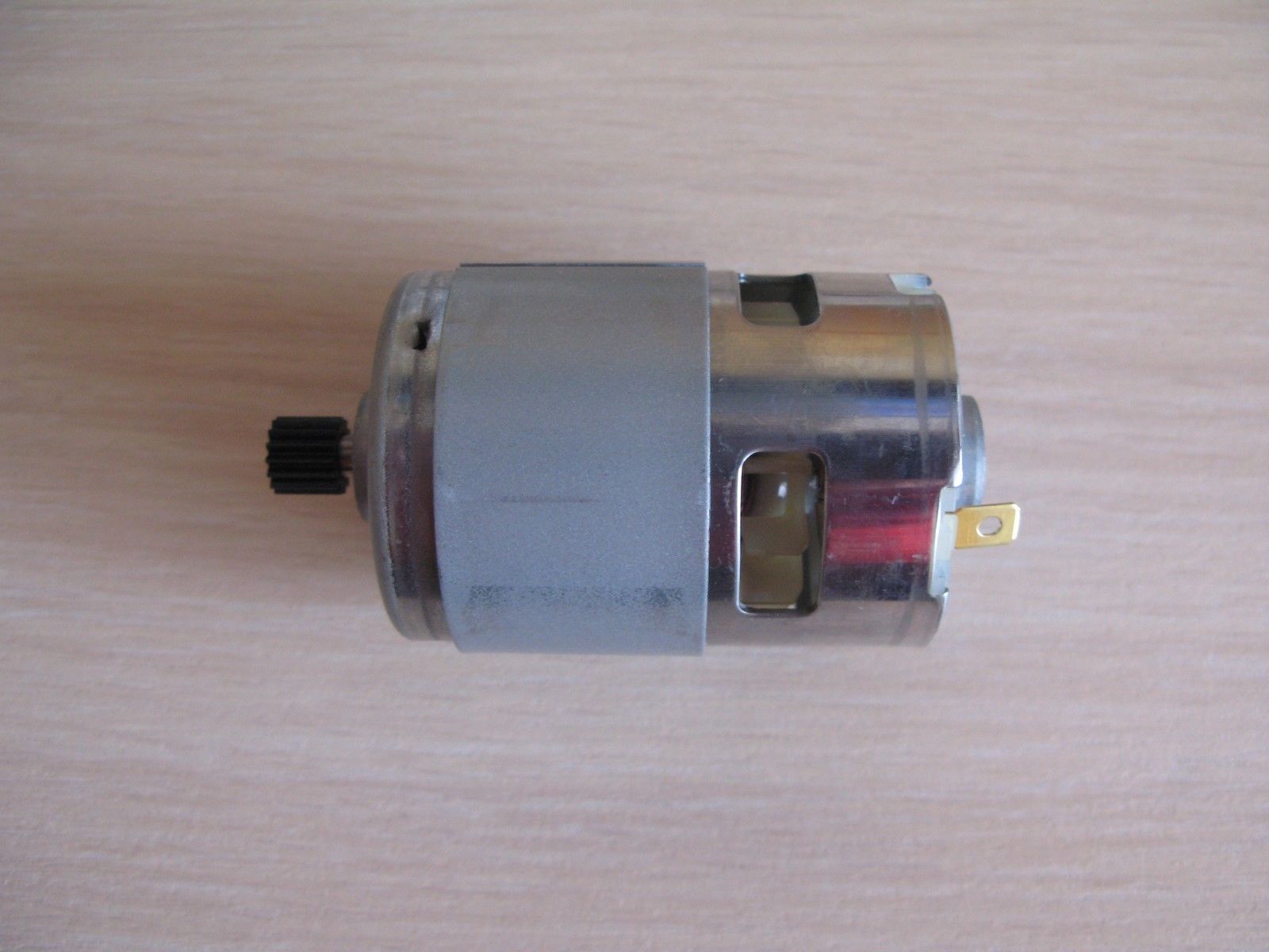 New Genuine Makita 629858-4 629125-7 Motor for BST221 18V Stapler