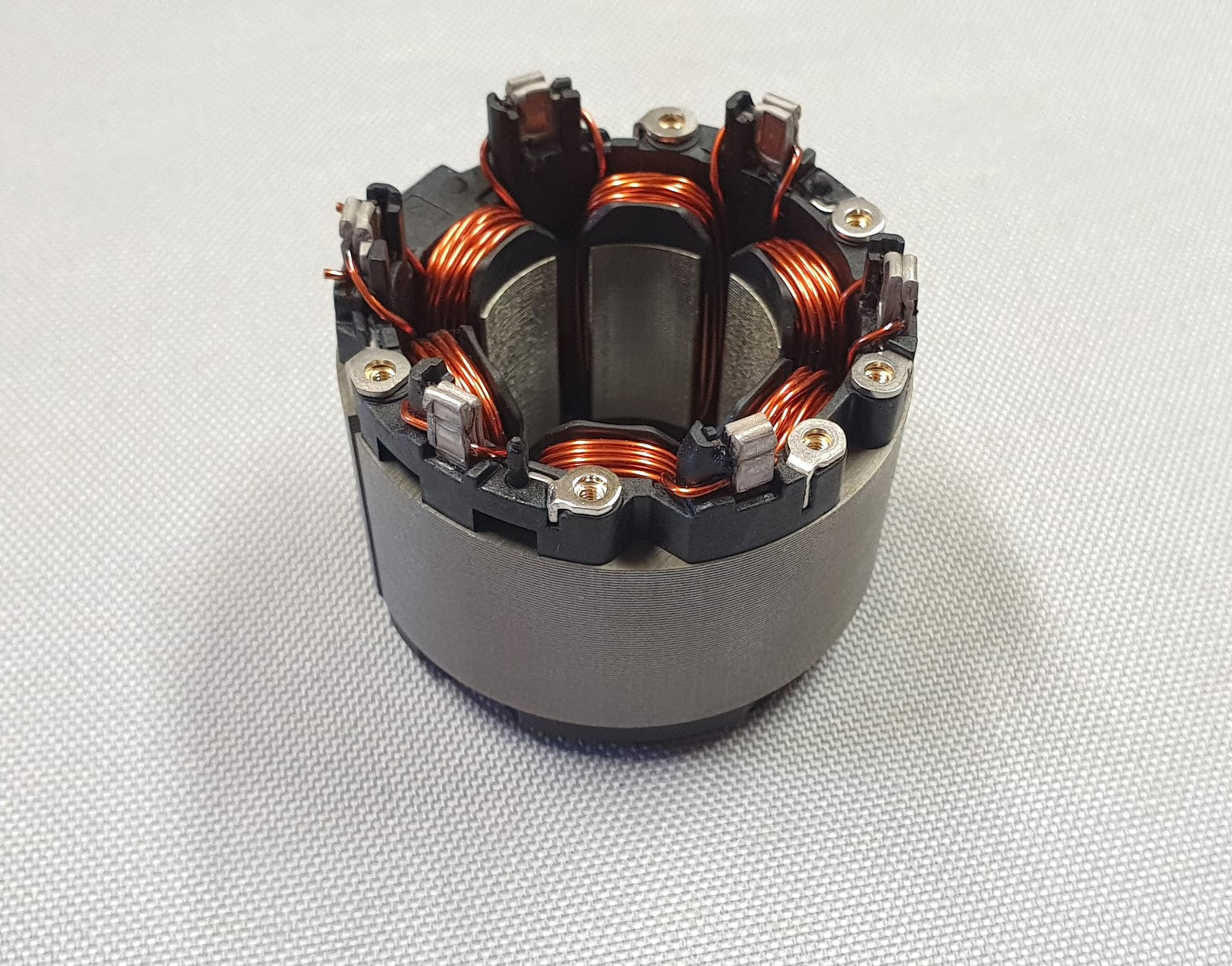 New Genuine Makita 629B61-9 Stator DC18V, TEC. DE648 for GA504D