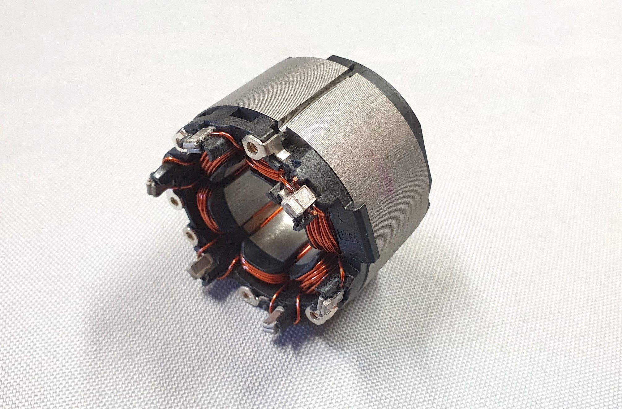 New Genuine Makita 629B61-9 Stator DC18V, TEC. DE648 for GA504D