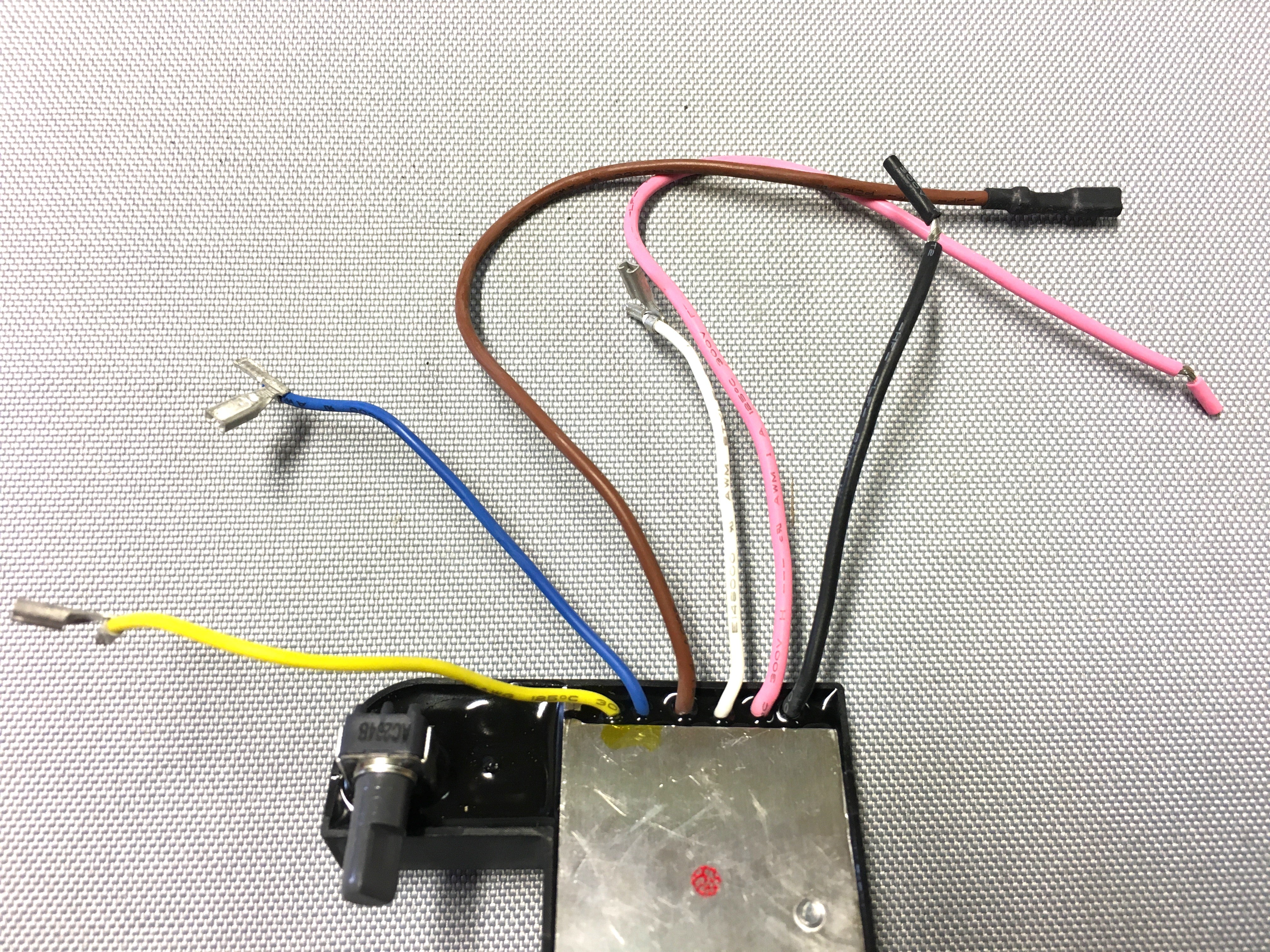 New Genuine Makita 631227-7 Controller 200-250V for 9227C 9227CB 9237CB