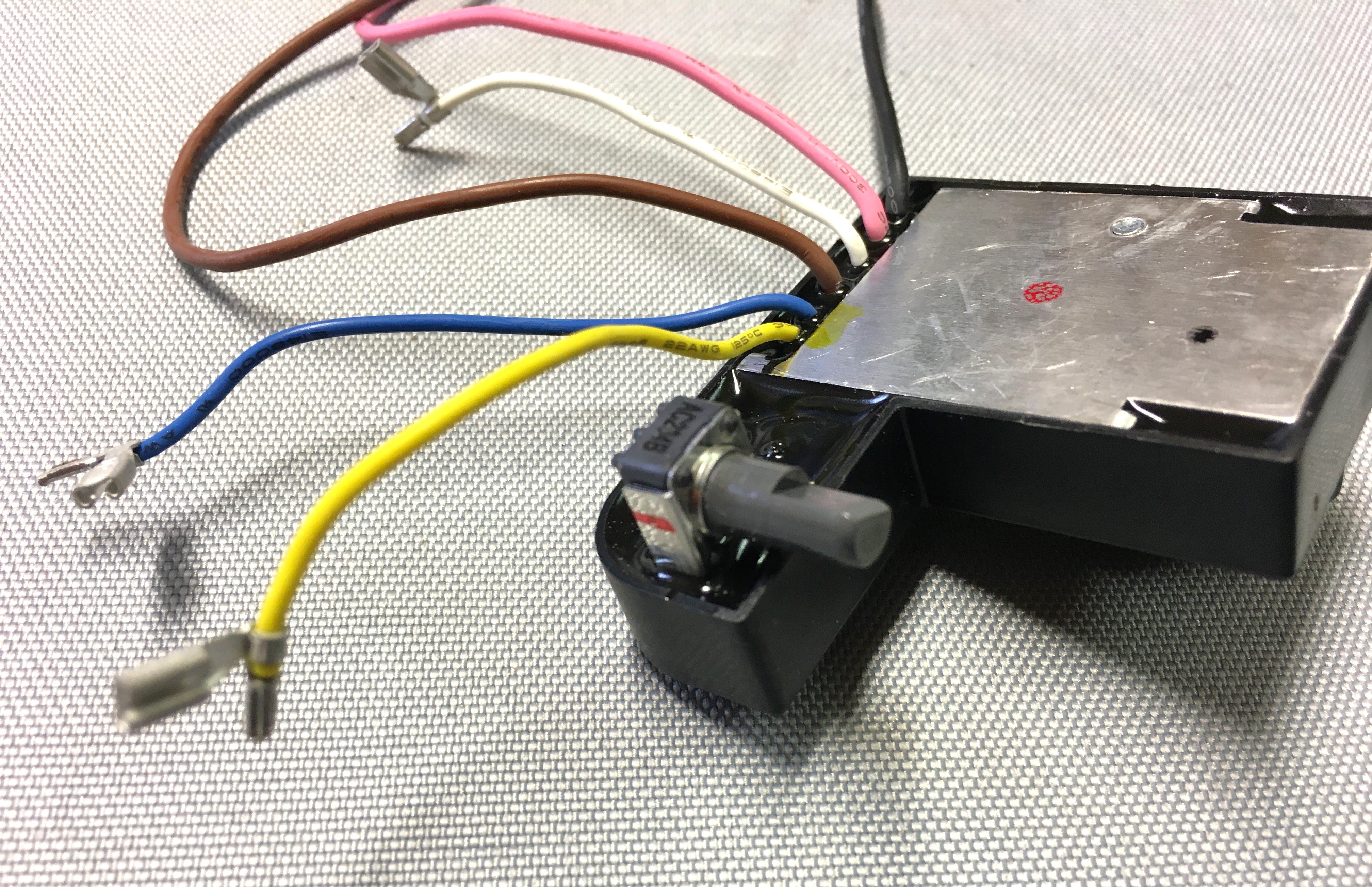 New Genuine Makita 631227-7 Controller 200-250V for 9227C 9227CB 9237CB