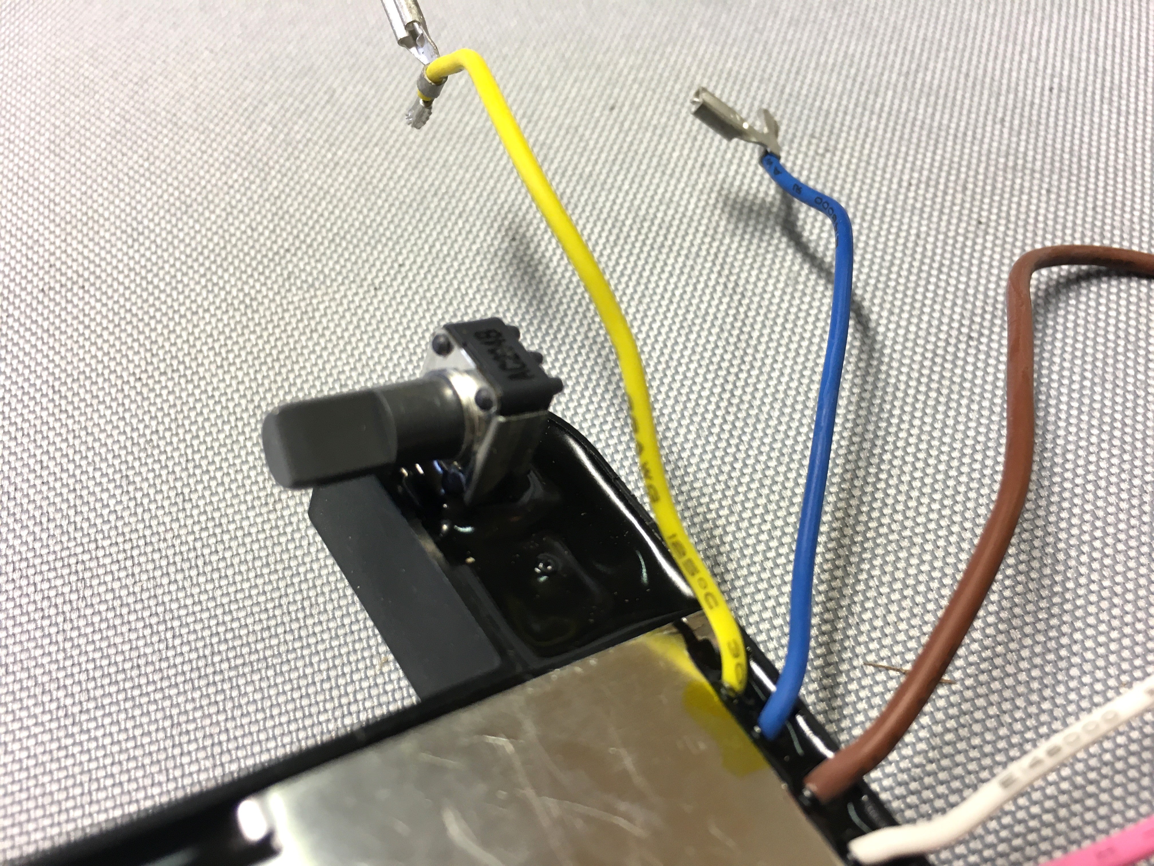 New Genuine Makita 631227-7 Controller 200-250V for 9227C 9227CB 9237CB