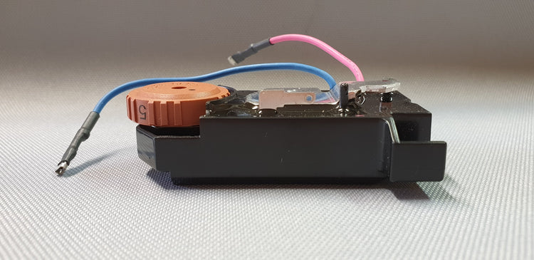 New Genuine Makita 631384-1 Controller for 9565CV