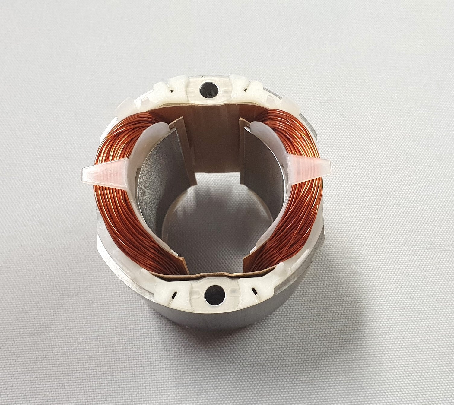 New Genuine Makita 634293-3 Field 220/240V for 9227CB 9237CB