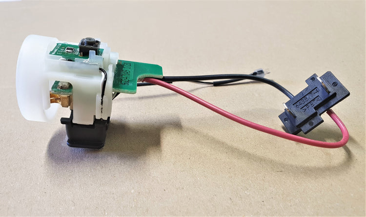 New Genuine Makita 638470-9 Switch TD020D TDO2O TD020DSE