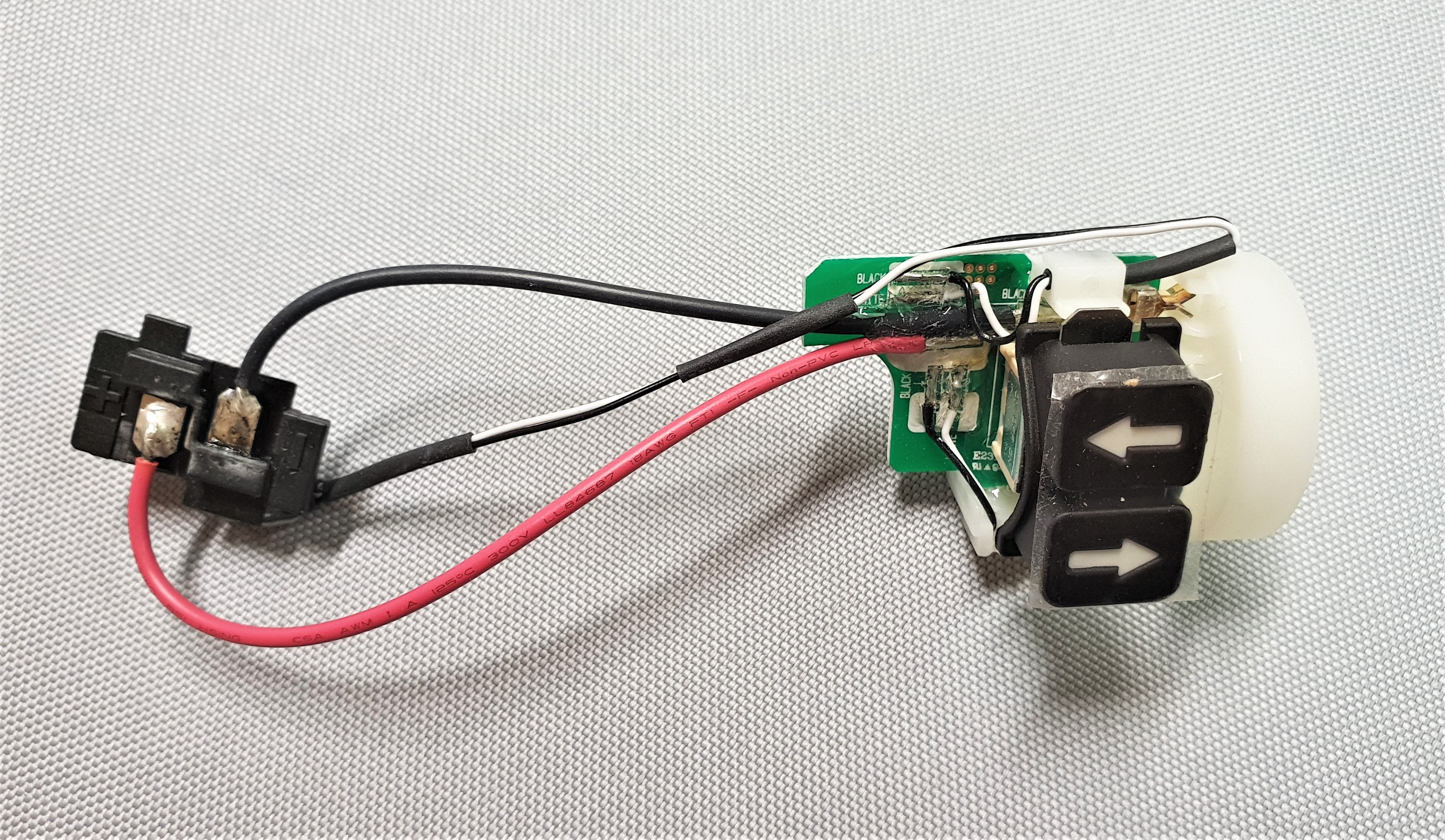 New Genuine Makita 638470-9 Switch TD020D TDO2O TD020DSE