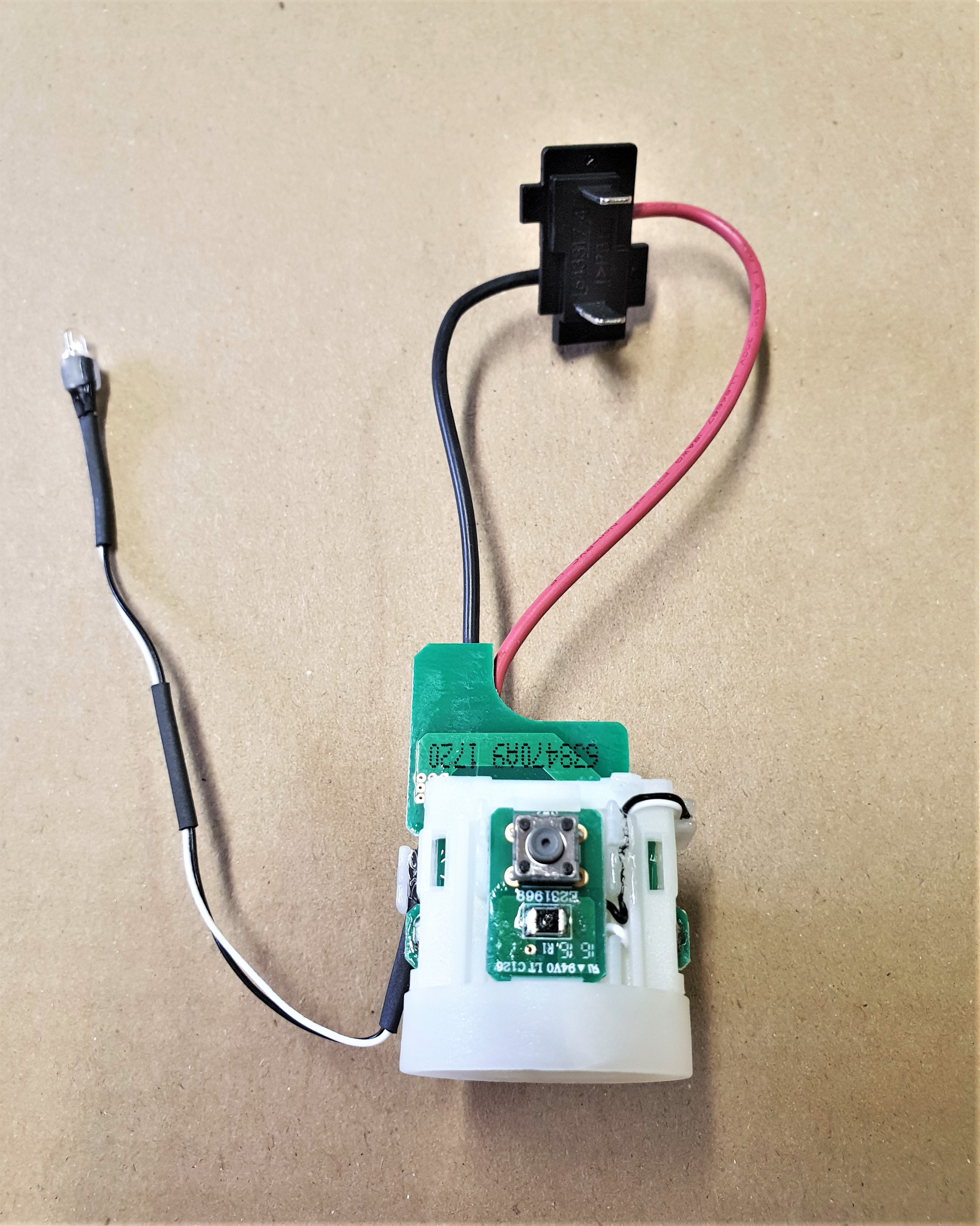 New Genuine Makita 638470-9 Switch TD020D TDO2O TD020DSE