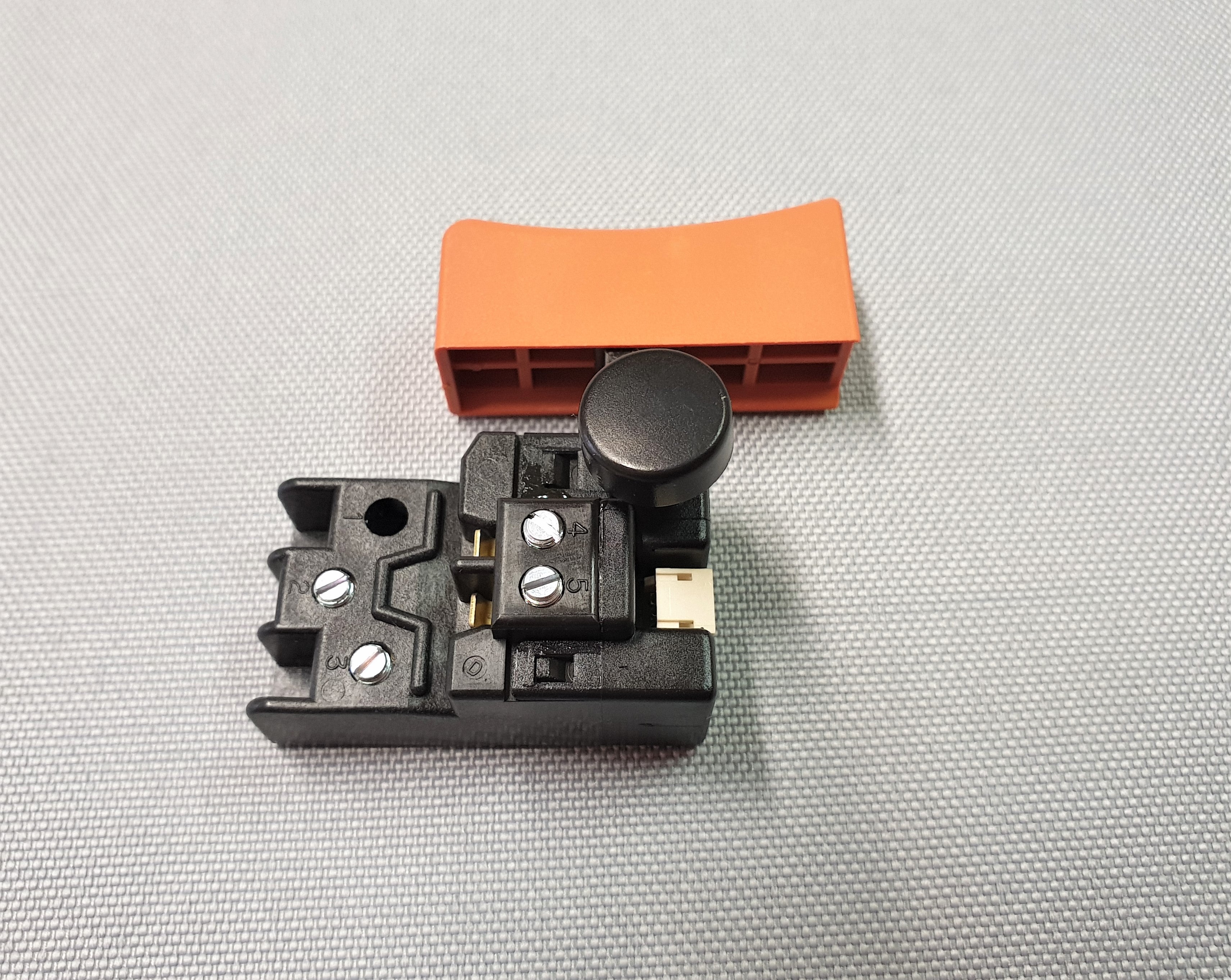 New Genuine Makita 650213-9 Switch TG71ARS for SA7000C