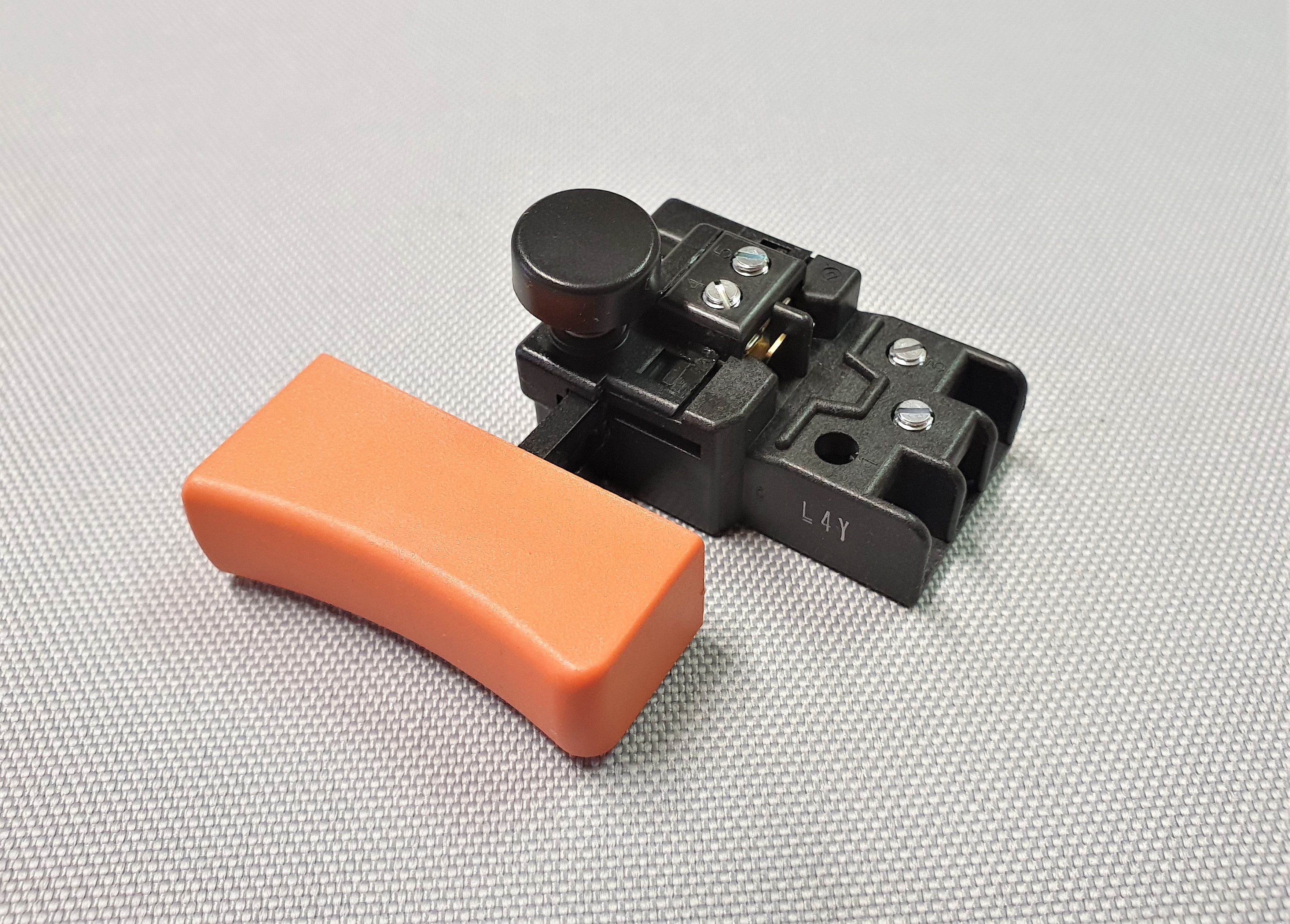 New Genuine Makita 650213-9 Switch TG71ARS for SA7000C