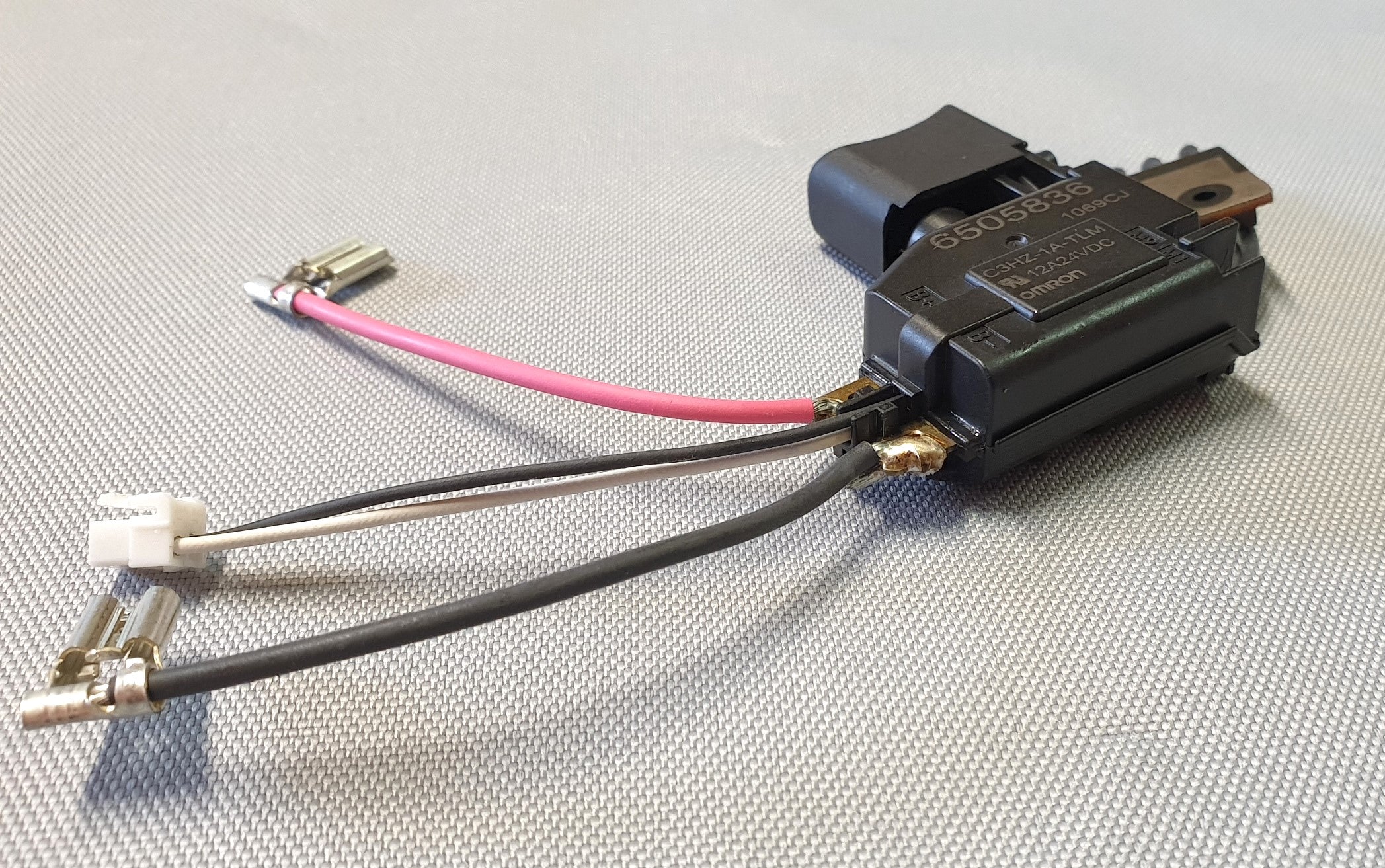 New Genuine Makita 650583-6 Cordless Drill Switch BDF442 BDF452 BHP442 BHP452