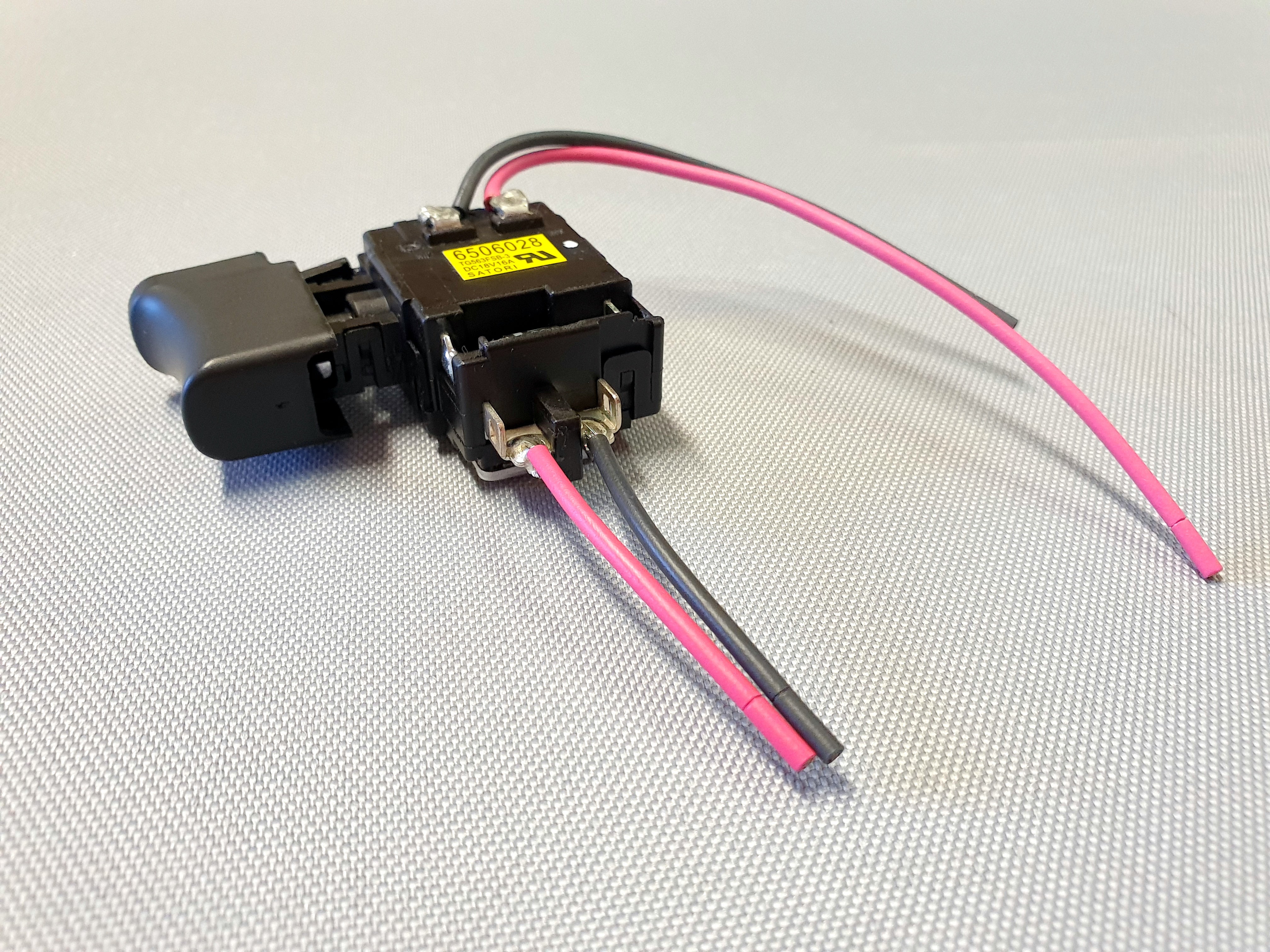 New Genuine Makita 650602-8 Switch TG563FSB-3 for 6391D 8391D