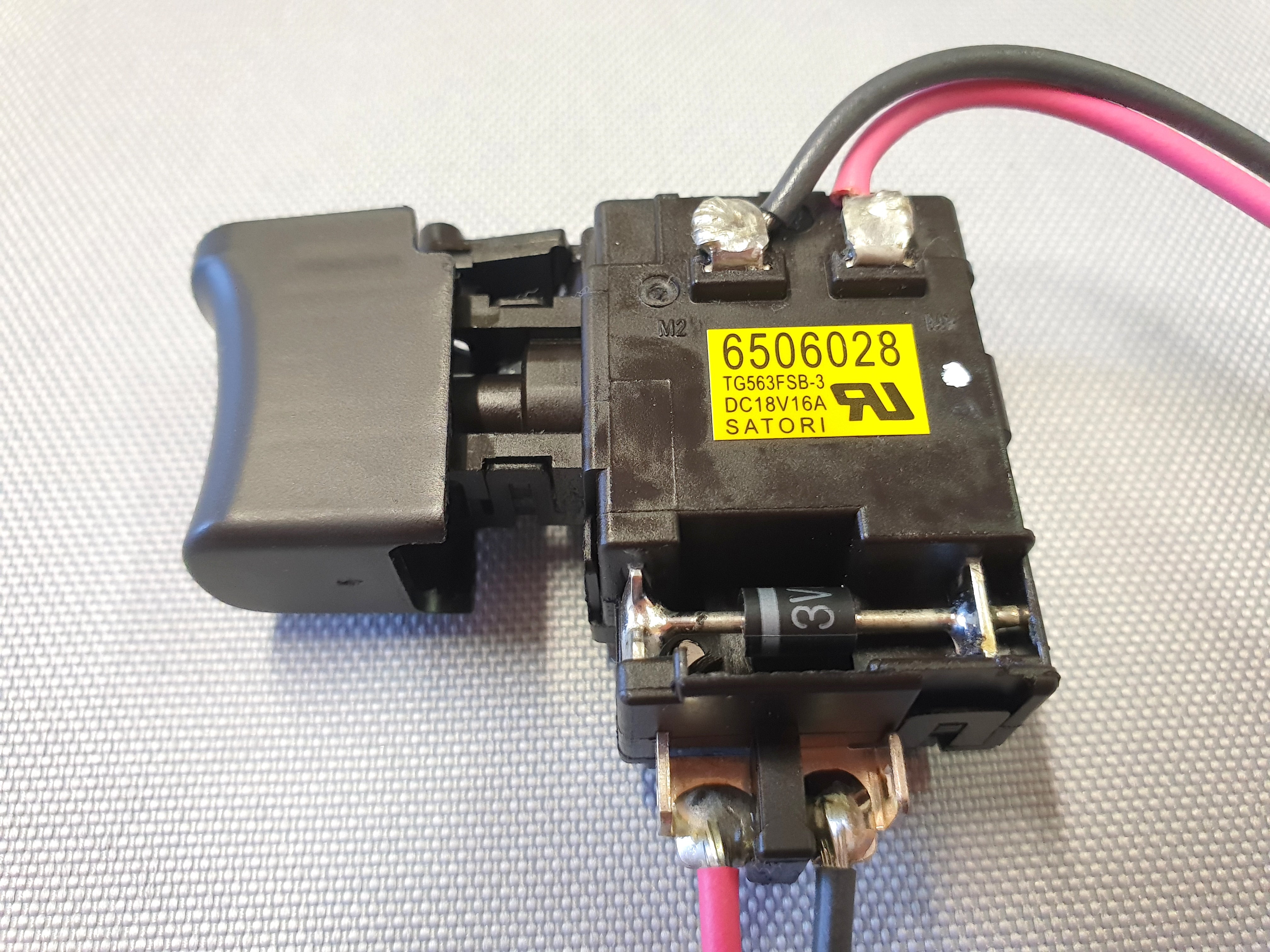 New Genuine Makita 650602-8 Switch TG563FSB-3 for 6391D 8391D