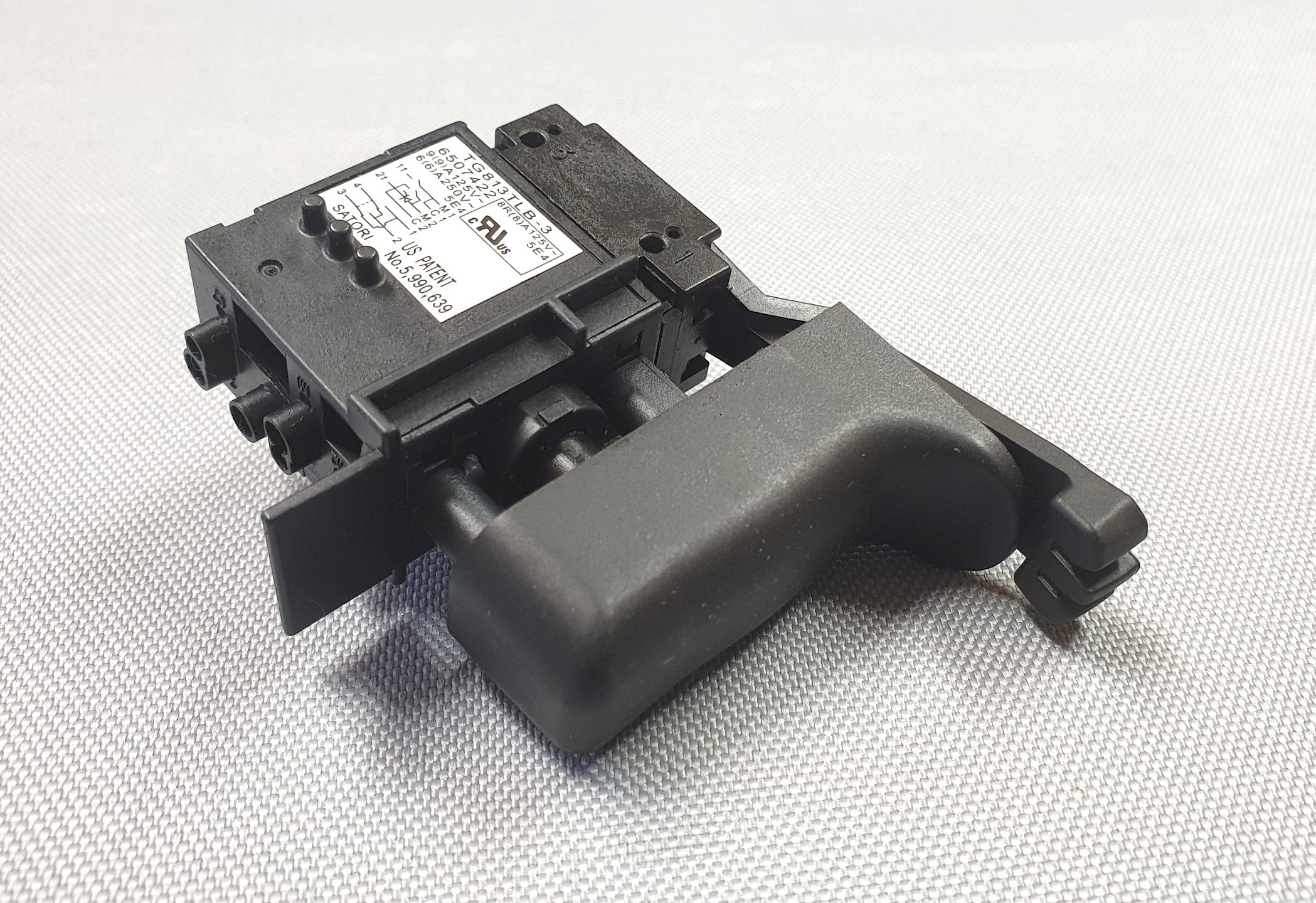 New Genuine Makita 650742-2 Switch for DS4012