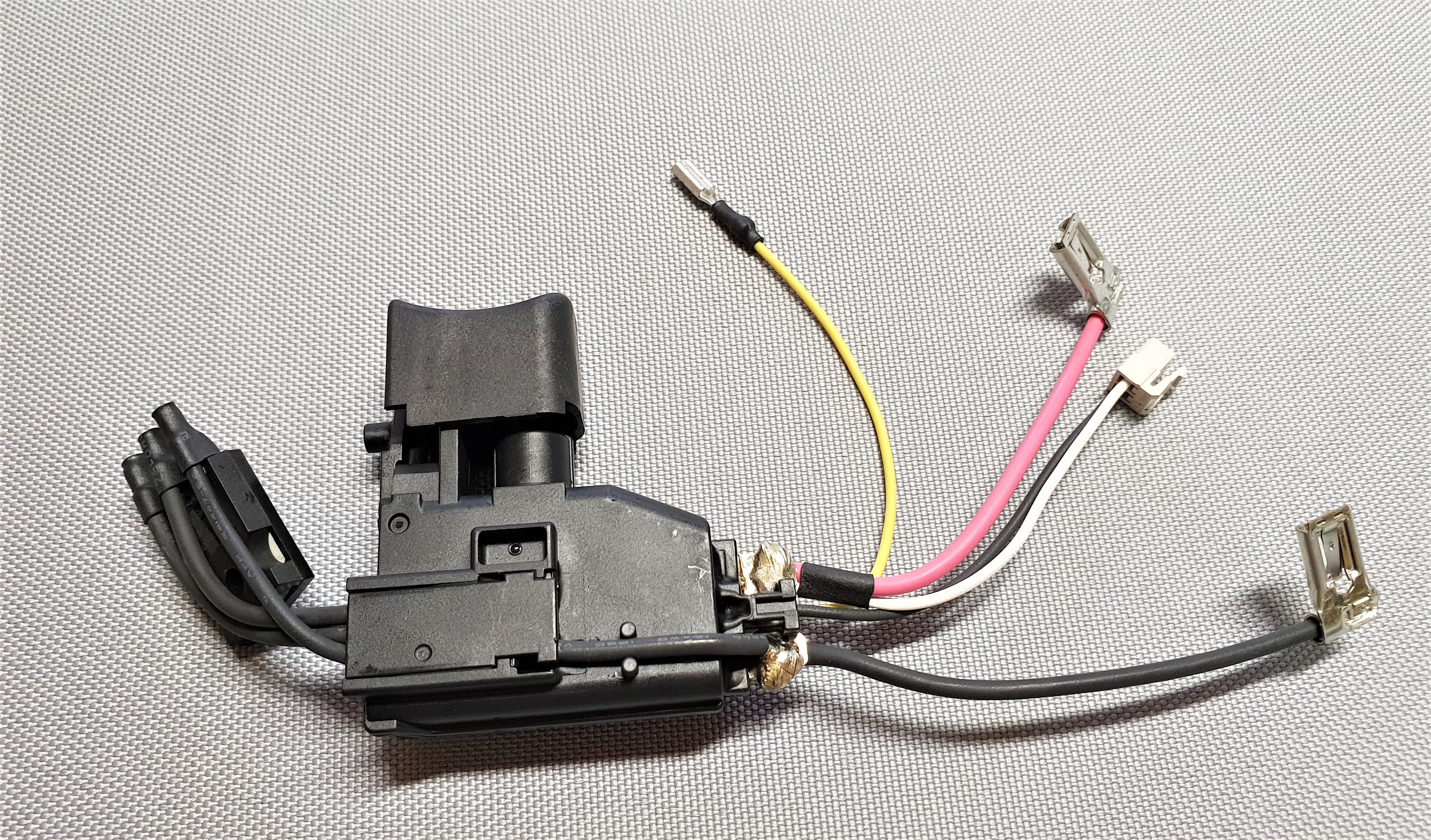 New Genuine Makita 650747-2 Switch for BDF456D BHP456 DHP456 DDF456