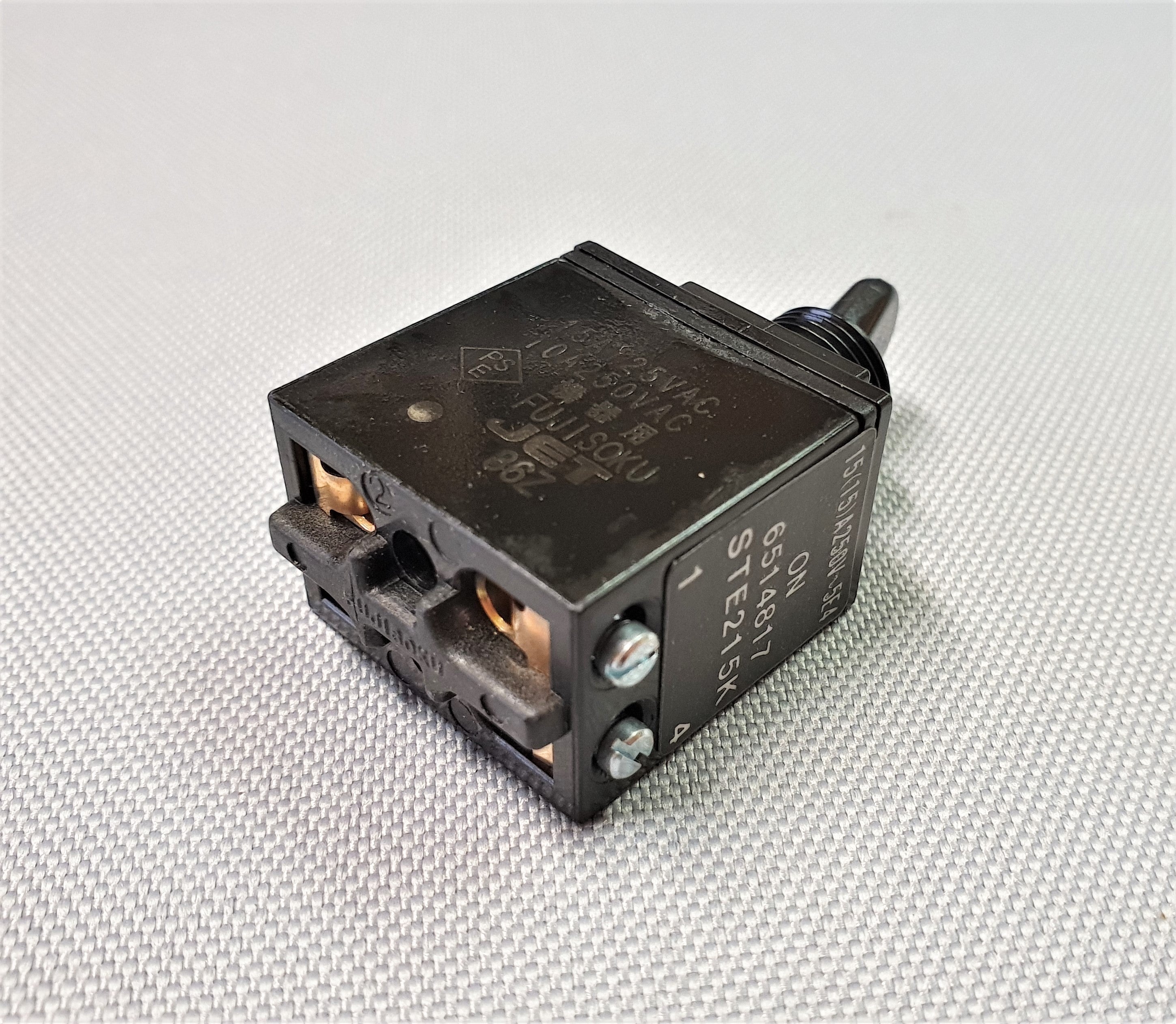 New Genuine Makita 651481-7 Switch STE215K HM1100C HM1130 HM1140C HM1202C 3612BR