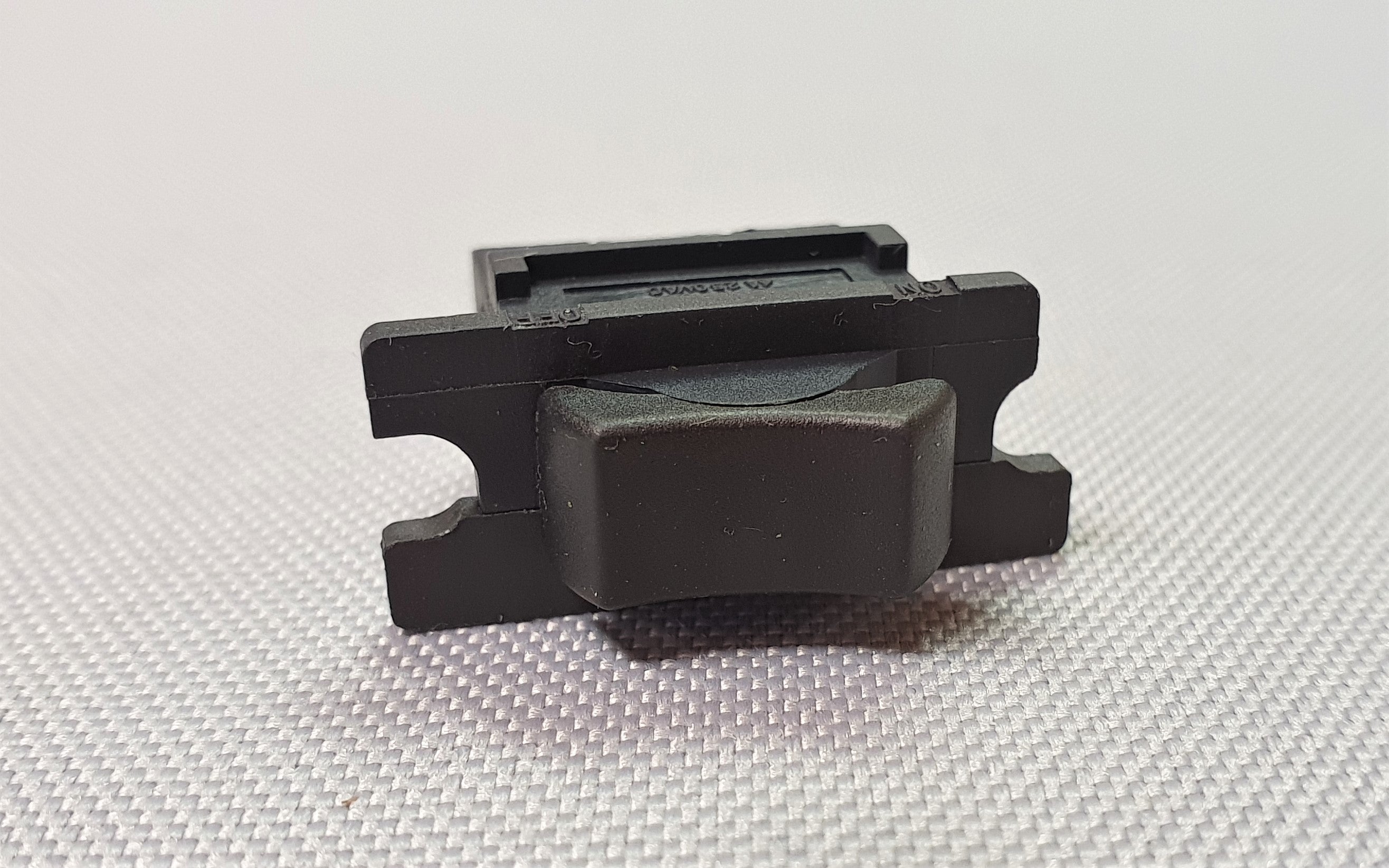 New Genuine Makita 651523-7 651518-0 Switch 8401K2 for BO5010 BO5000