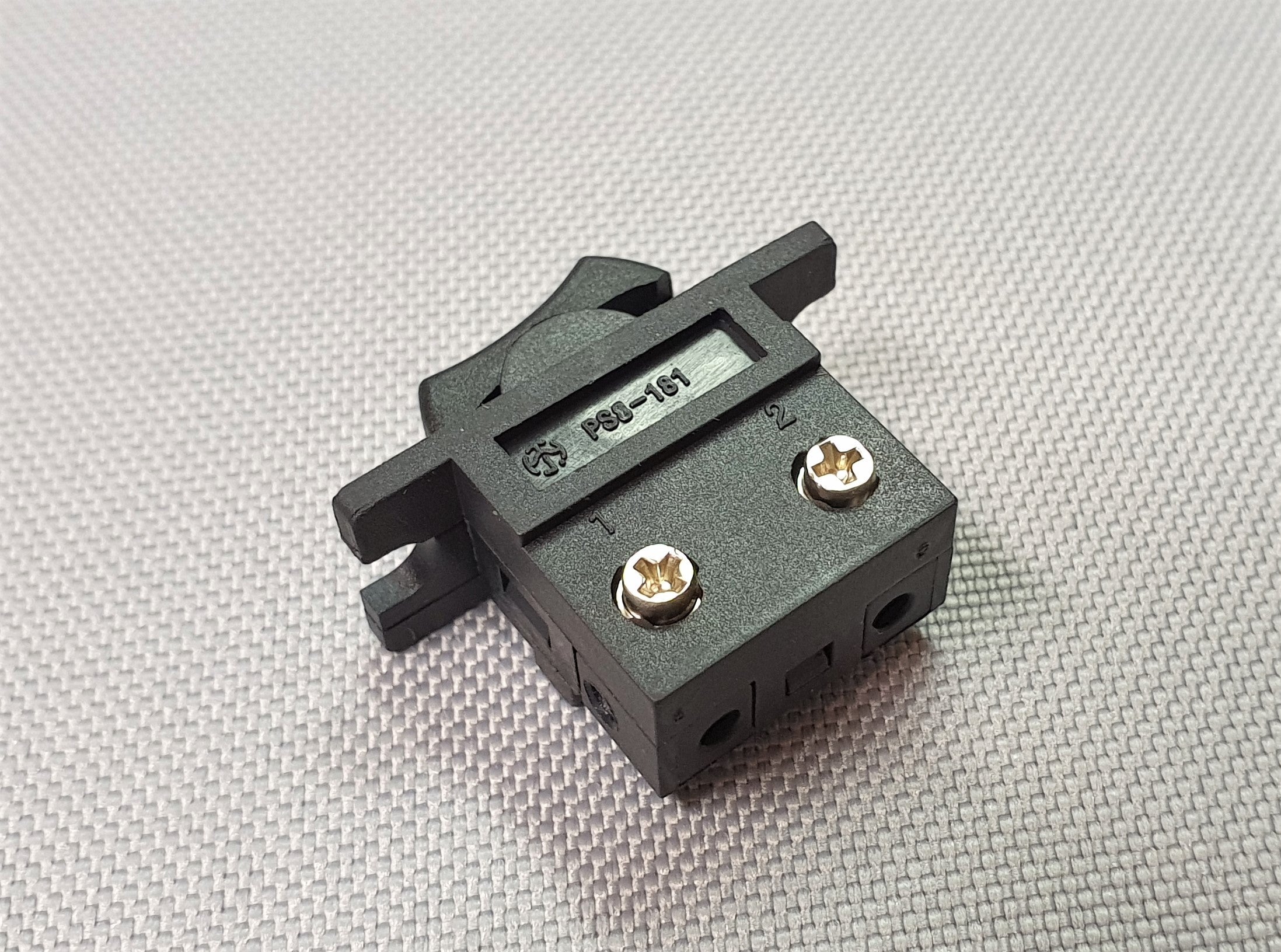 New Genuine Makita 651523-7 651518-0 Switch 8401K2 for BO5010 BO5000