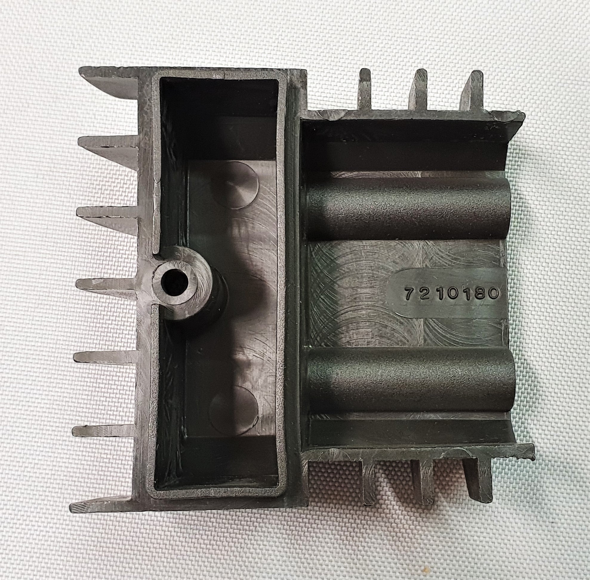 New Genuine Makita 7210180000 Filter AC330