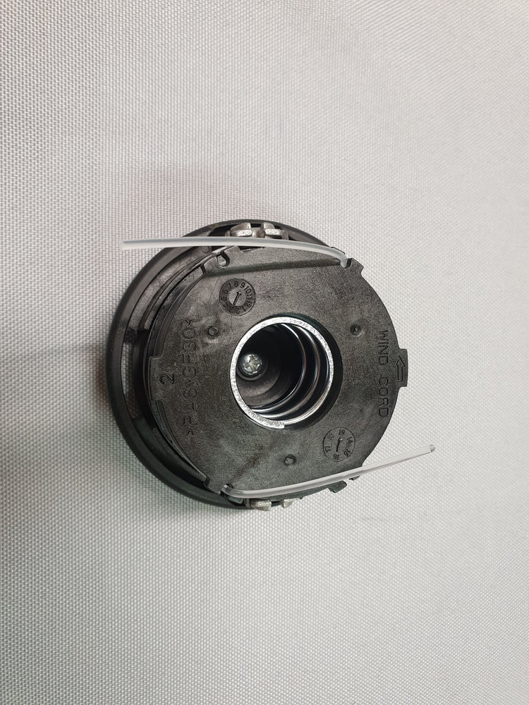 New Genuine Makita DA00000001 Spool Assembly for Trmmer UR3000