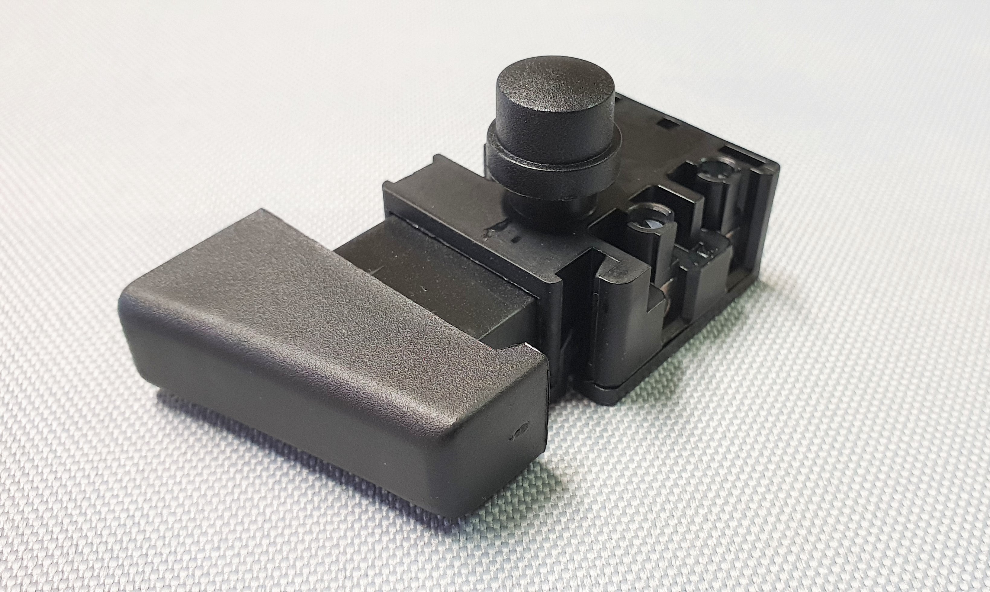 New Genuine Makita EE80600507 Switch for UT120X UT120