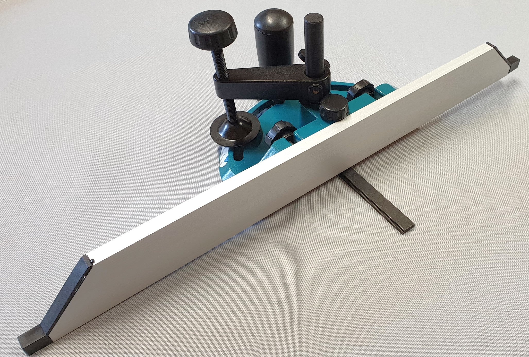 New Genuine Makita JM27000224 Miter Guage Assembly for MLT100