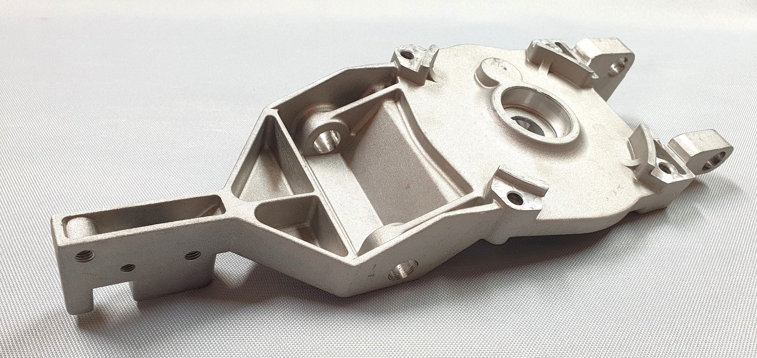 New Genuine Makita JM27000424 Gear Box Assembly for MLT100