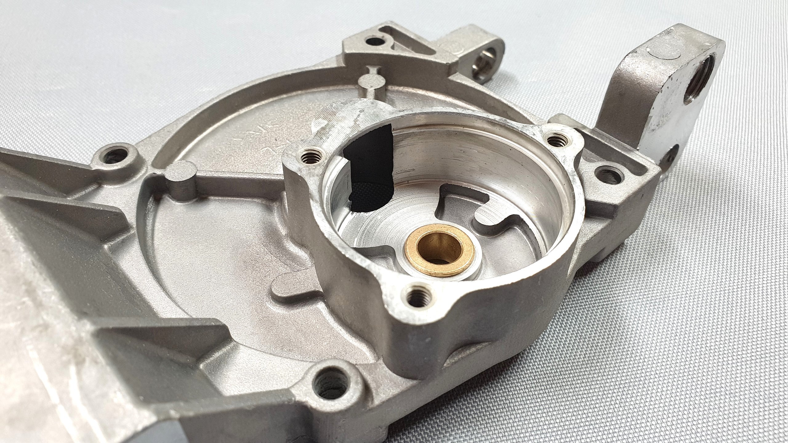 New Genuine Makita JM27000424 Gear Box Assembly for MLT100