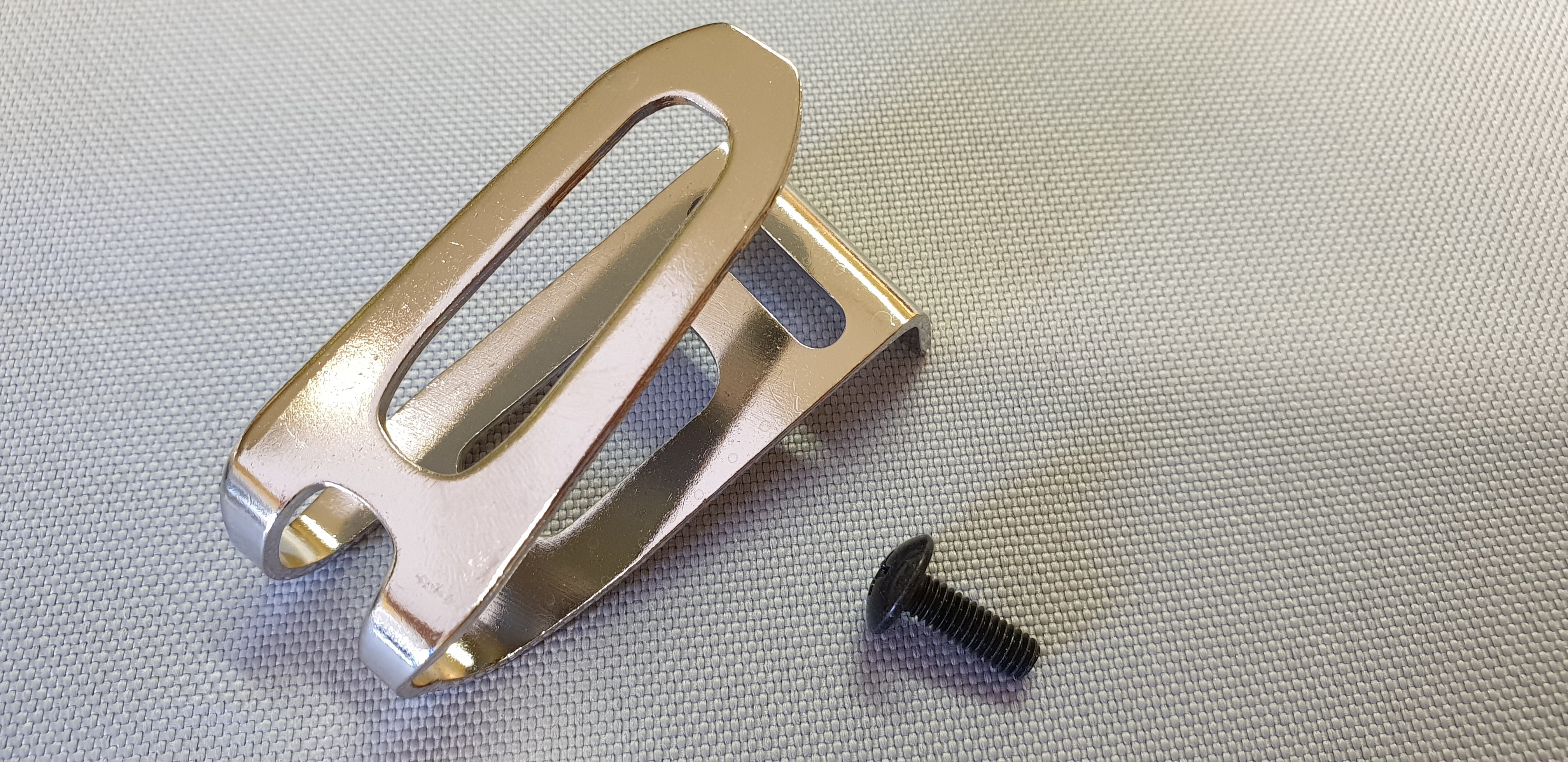 New Genuine Makita Set of 346317-0 Belt Hook and 251314-2 Screw