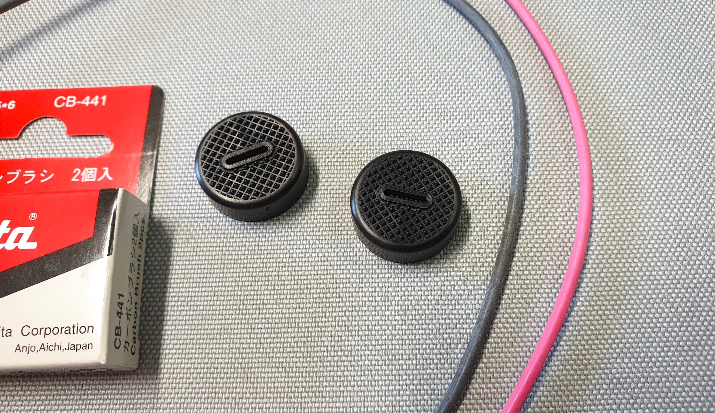 New Makita Set of 643814-0 + 643813-2 + CB-441 + 2*643941-3 for BSS610 DSS610