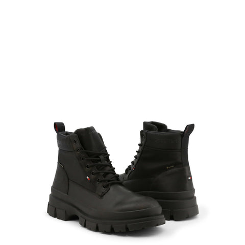 Tommy Hilfiger meeste nahast poolsaapad, mustad