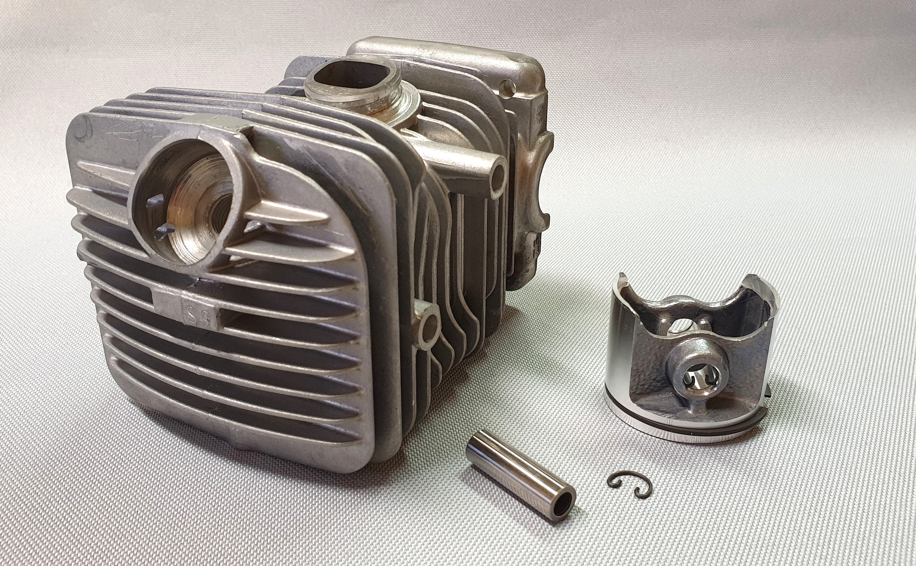 Neuer Original-Zylinderkolbensatz für Makita 196384-3, EA3200S