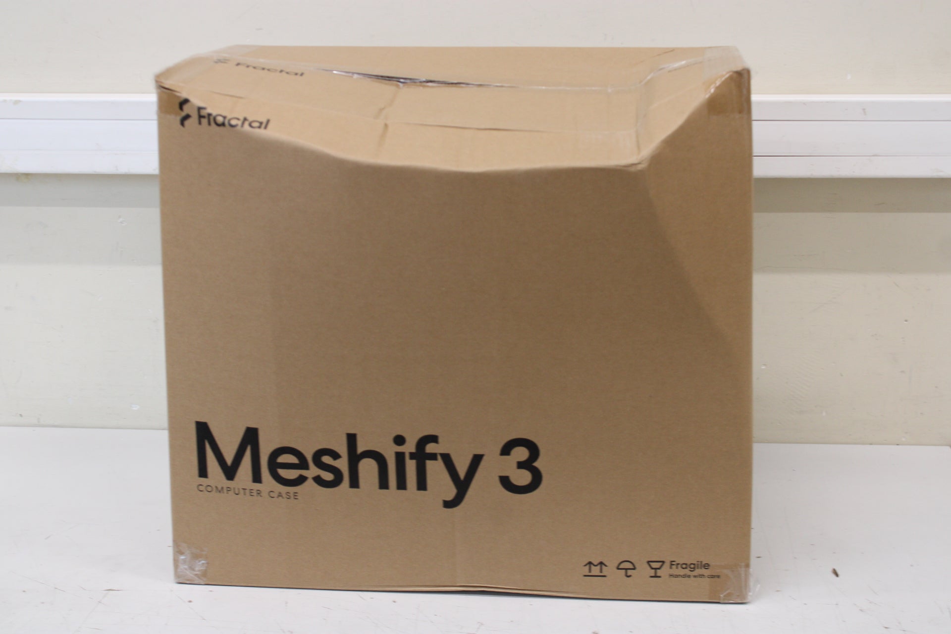 Fractal Design Meshify 3, Ambience Pro RGB Black TG Light Tint, ATX