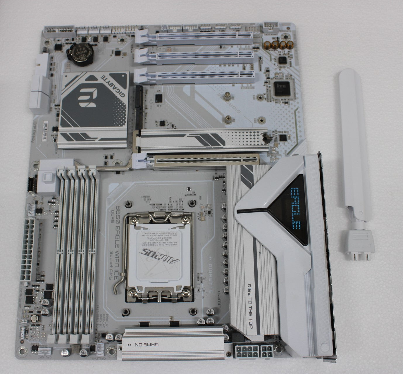 Gigabyte B850 EAGLE WF7 ICE, Processor family AMD, Processor socket AM5, Number of SATA connectors 4