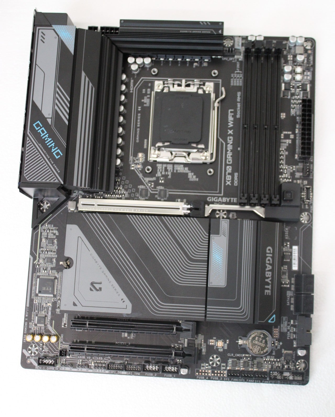 Gigabyte X870 GAMING X WIFI7 1.0, Processor family AMD, Processor socket AM5, DDR5